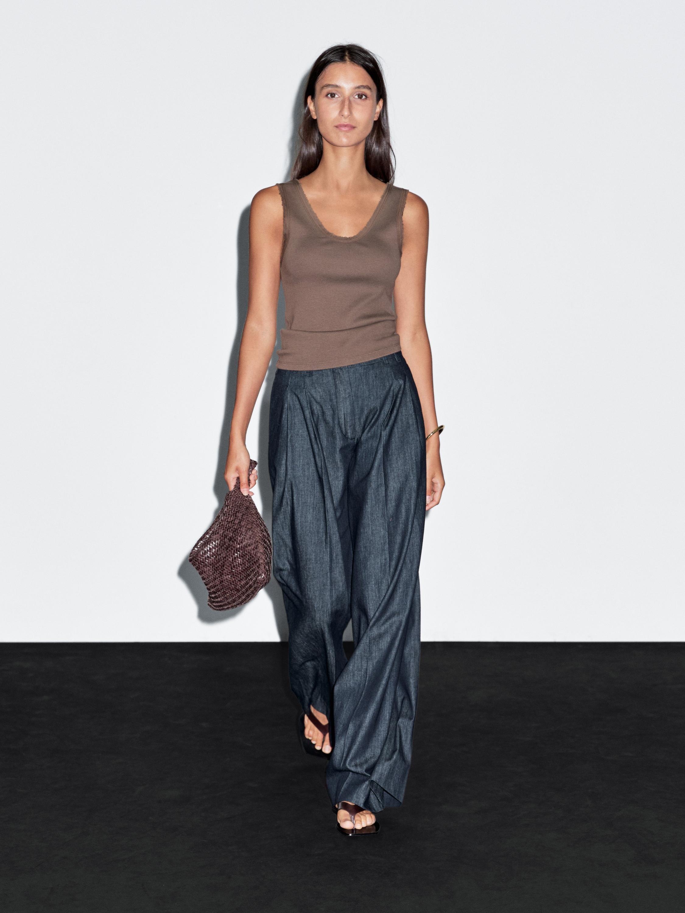 High-waist wide-leg jeans
