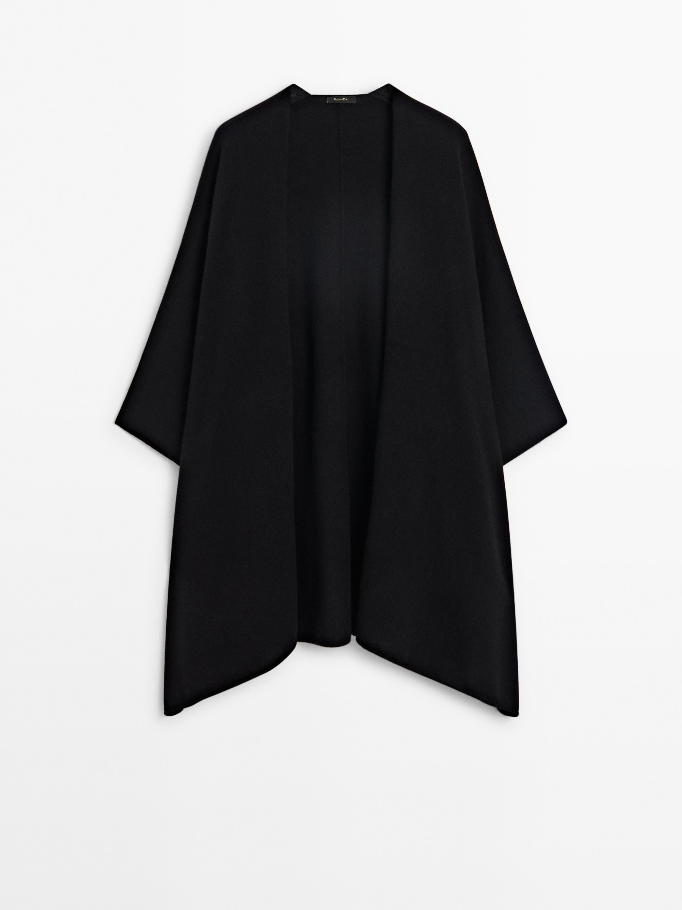 Capa cashmere bajo asimétrico