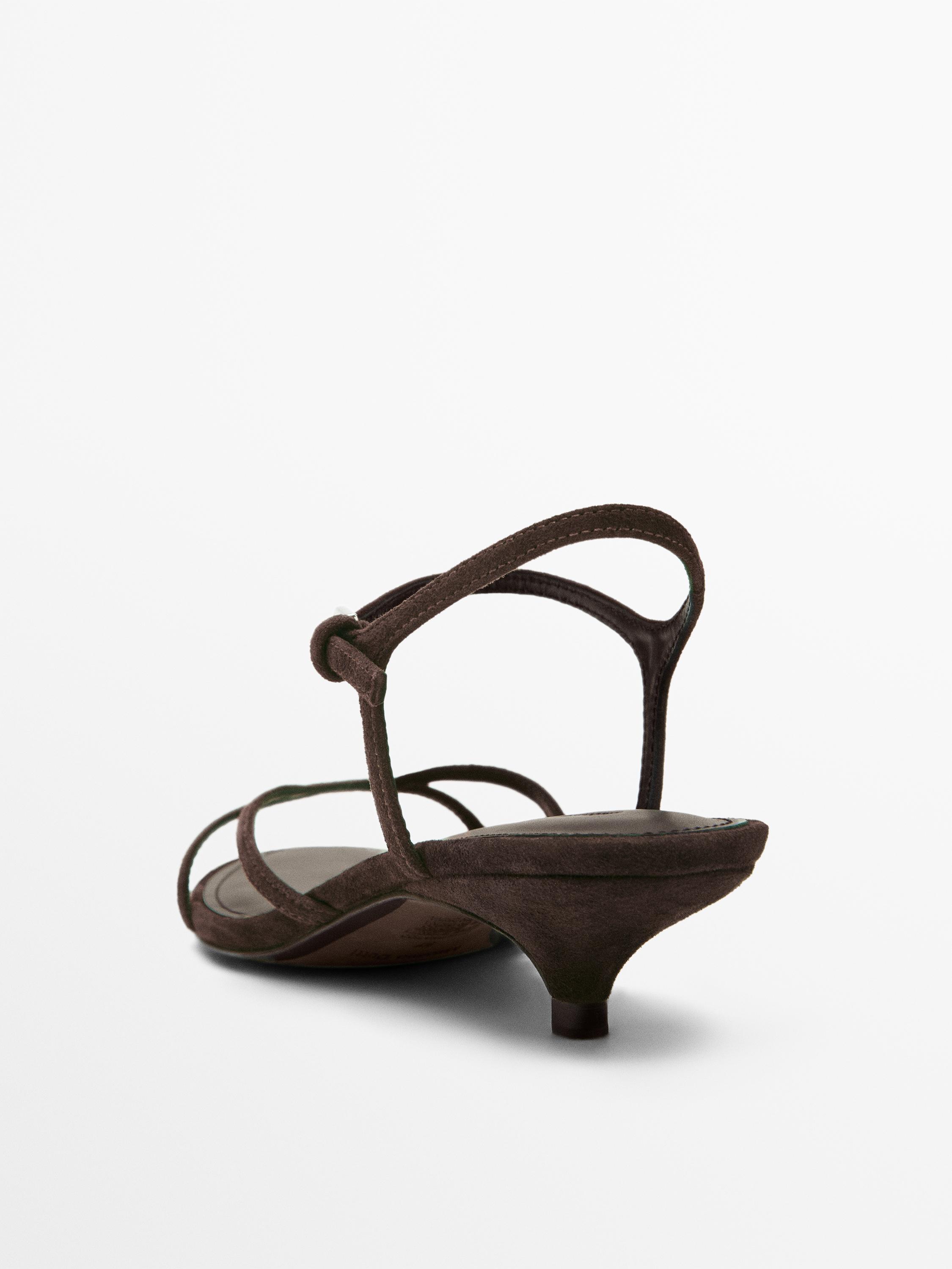 Leather low-heel sandals — BROWN