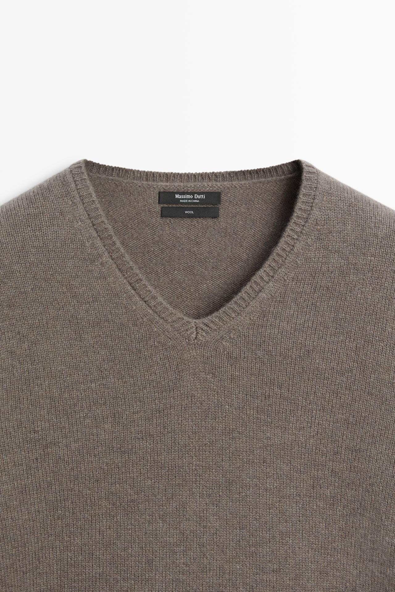 100% wool V-neck knit sweater — MOLE BROWN