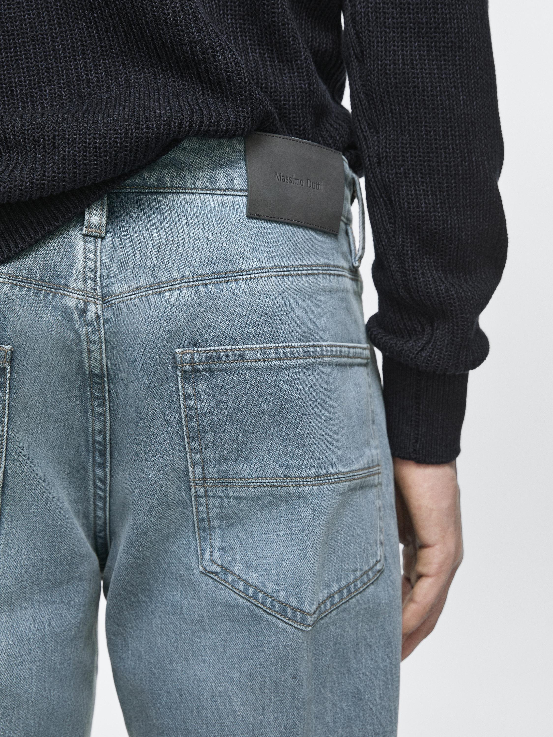 Tapered fit jeans — INDIGO