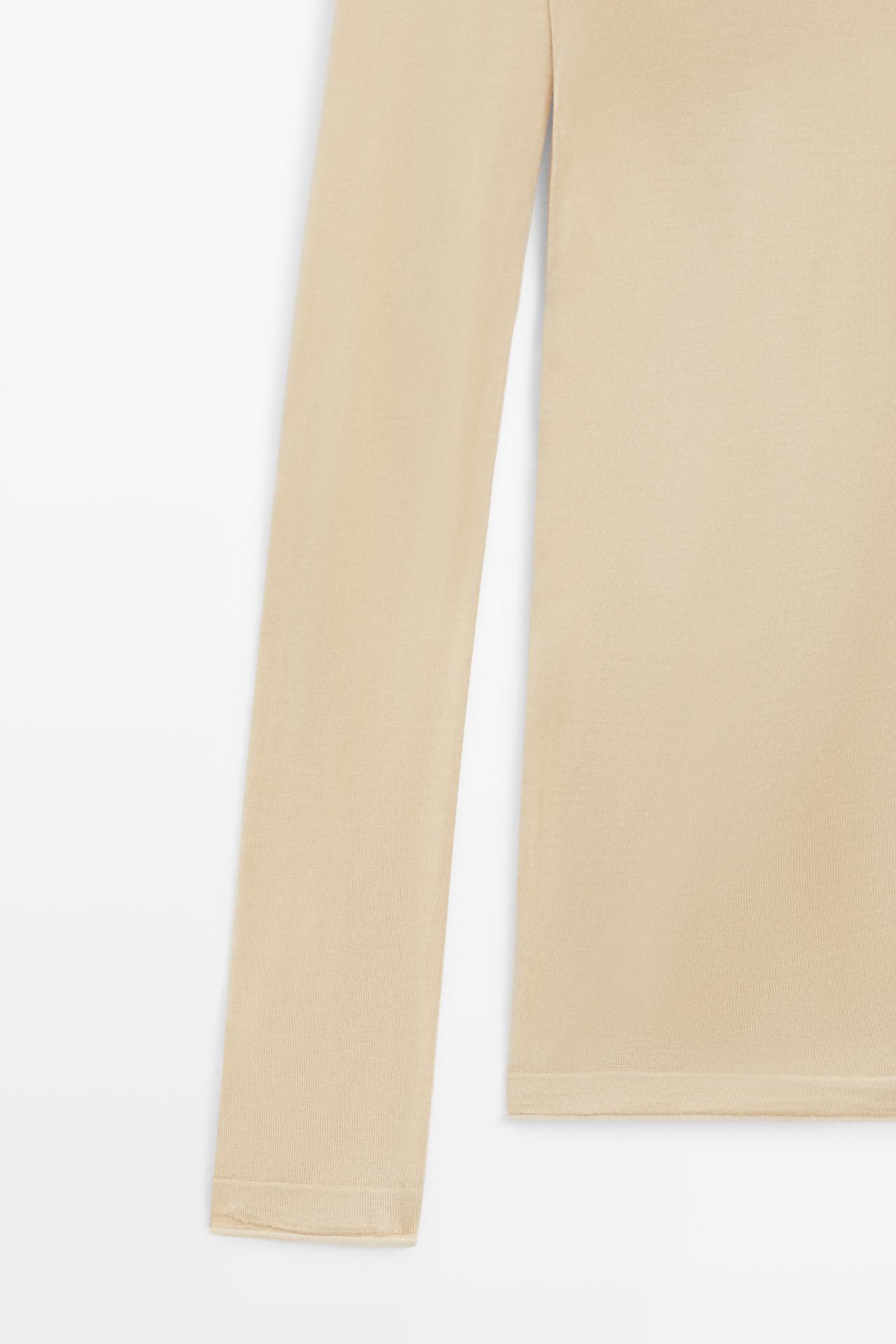 Long 100% silk turtleneck sweater — Light Beige