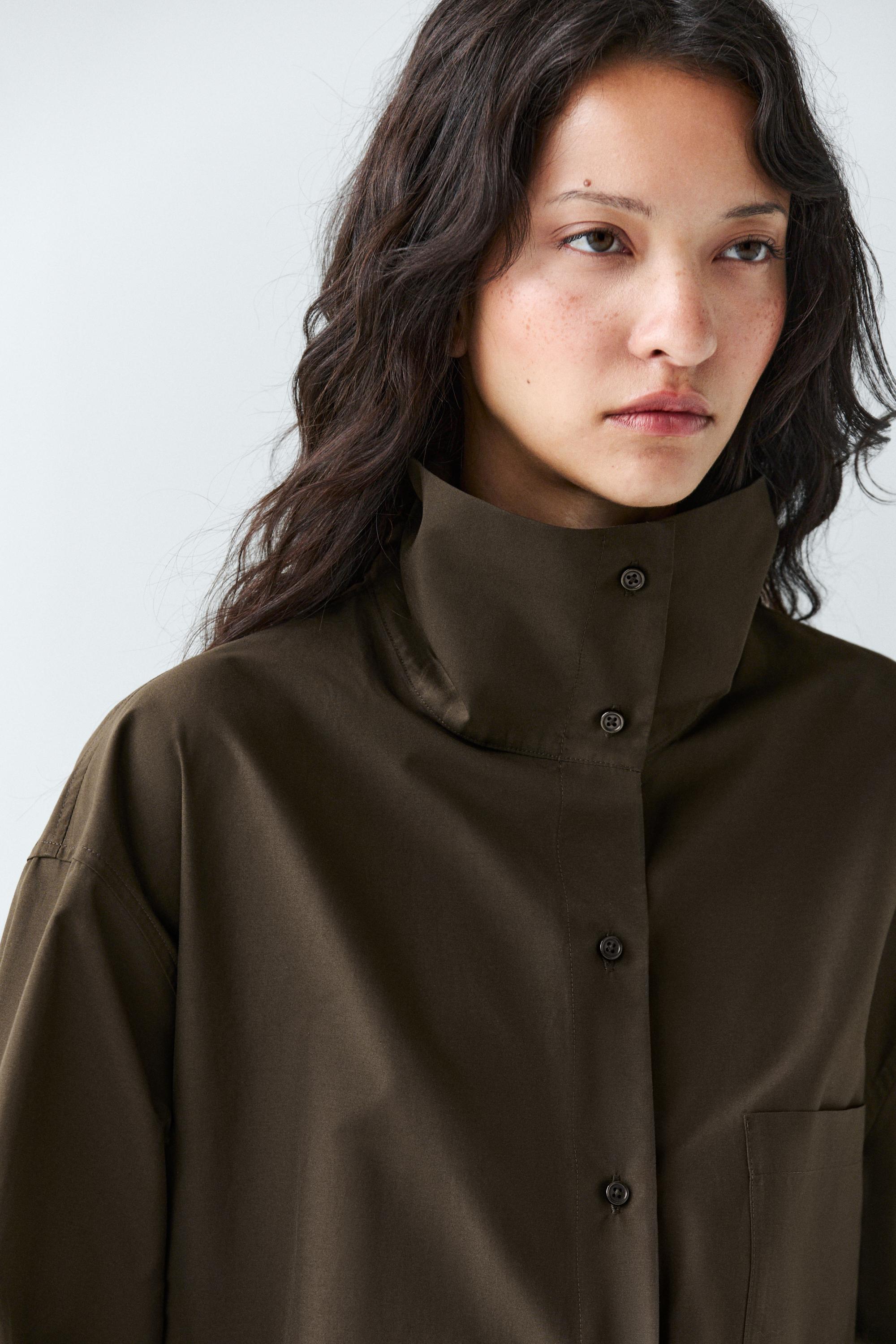 High collar overshirt with buckle detail — KHAKI