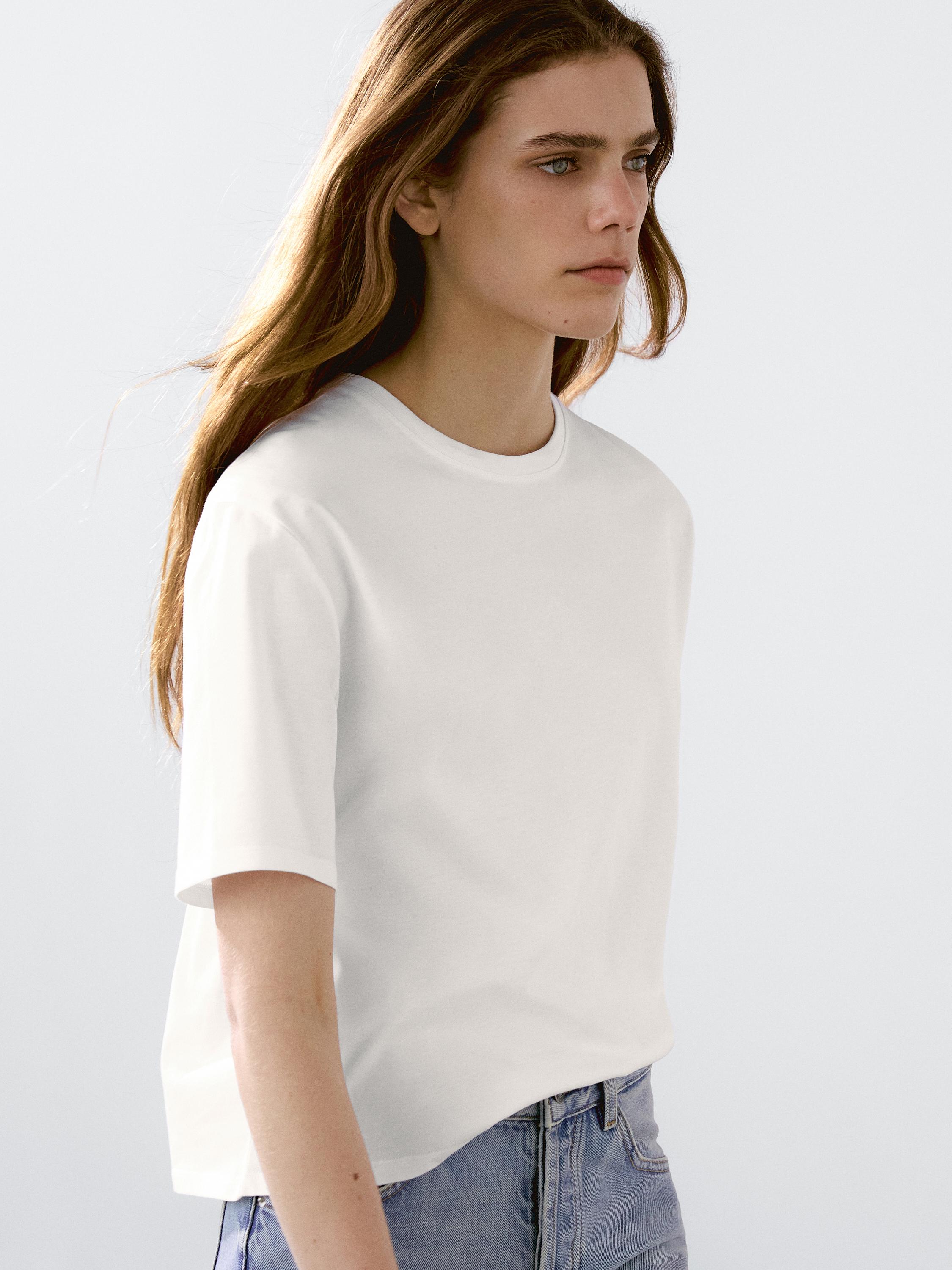 100% cotton lightweight T-shirt