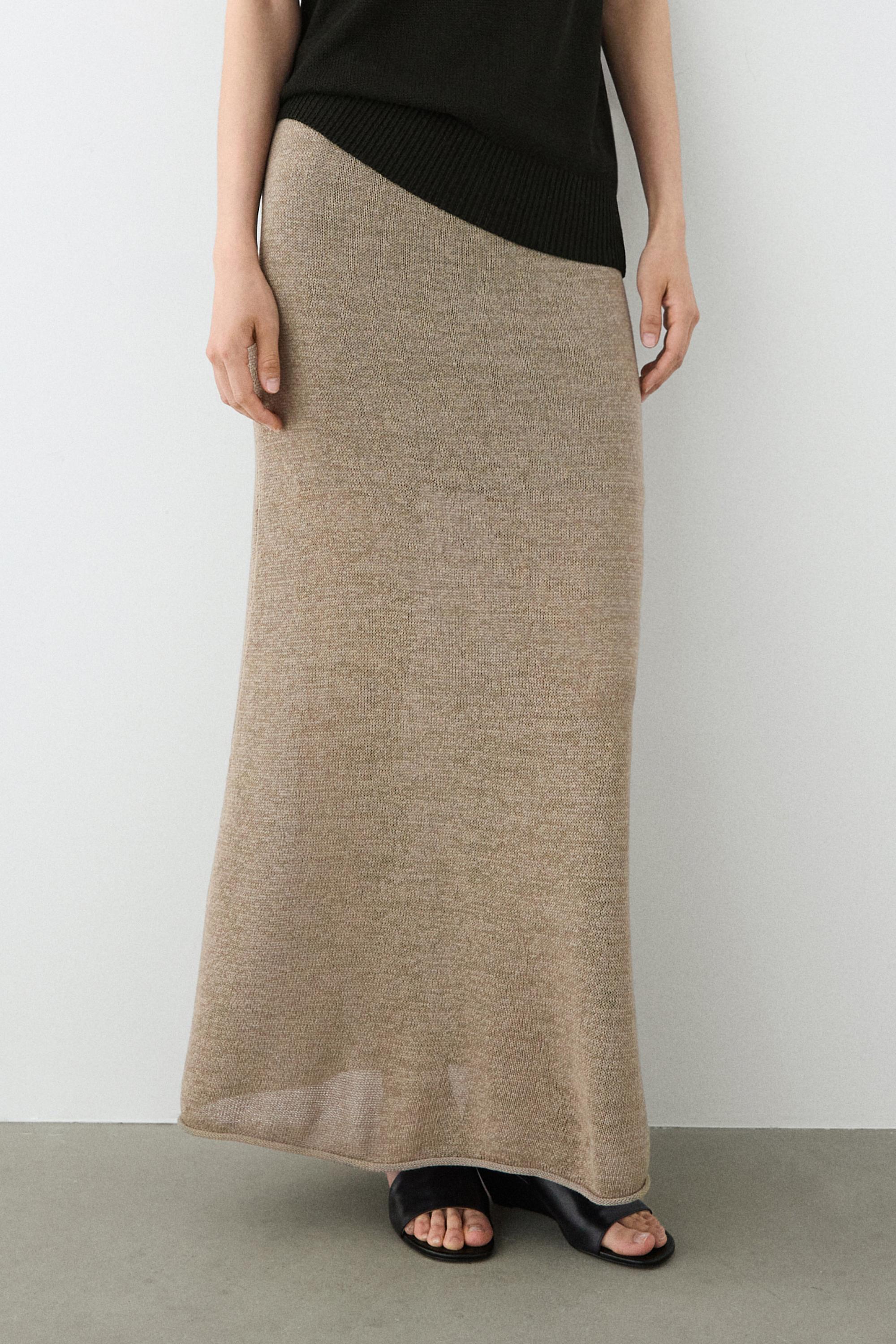 Total look flared knit skirt — SAND