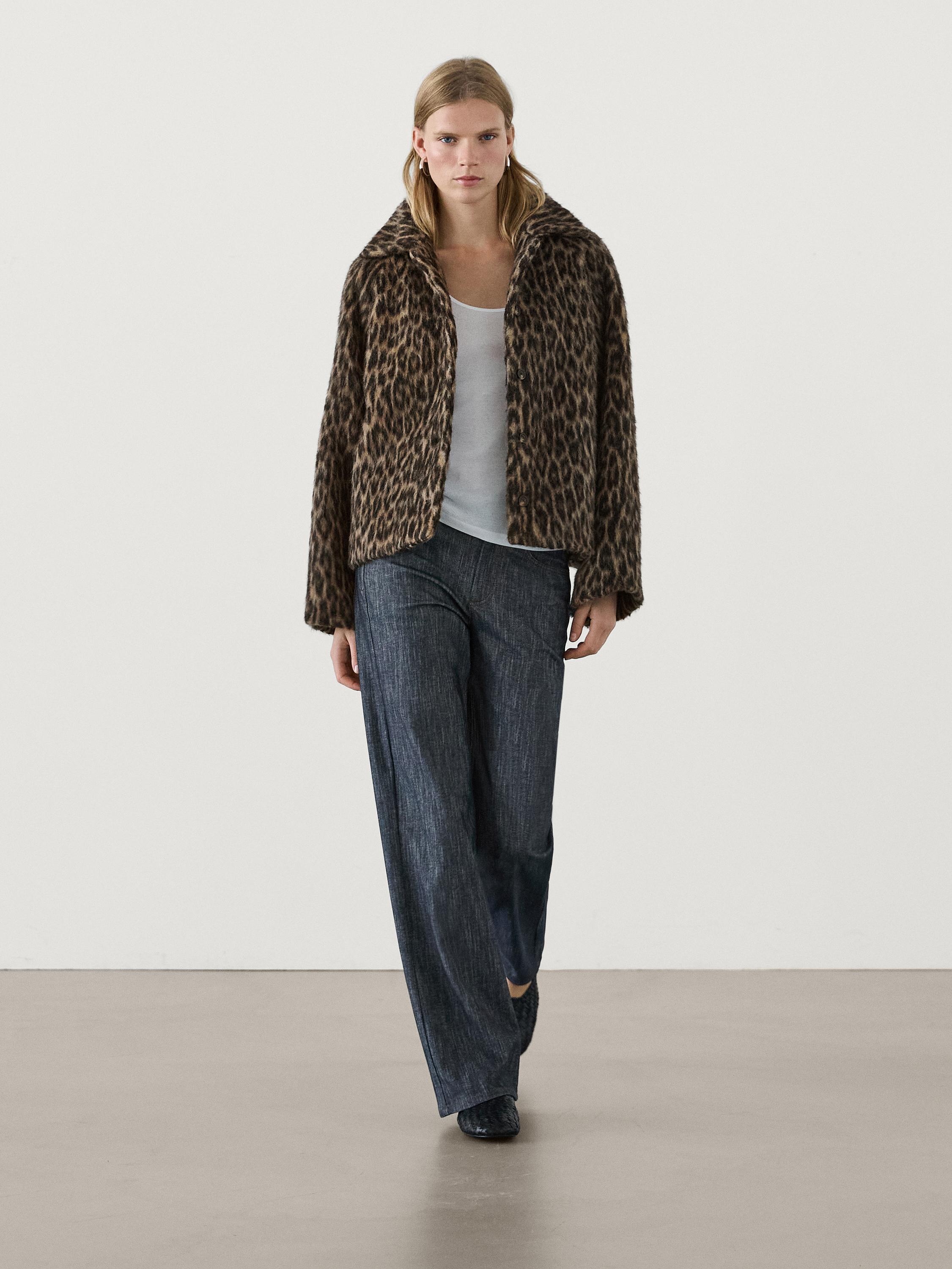 Short animal print collared coat · Brown · Coats And Jackets | Massimo ...