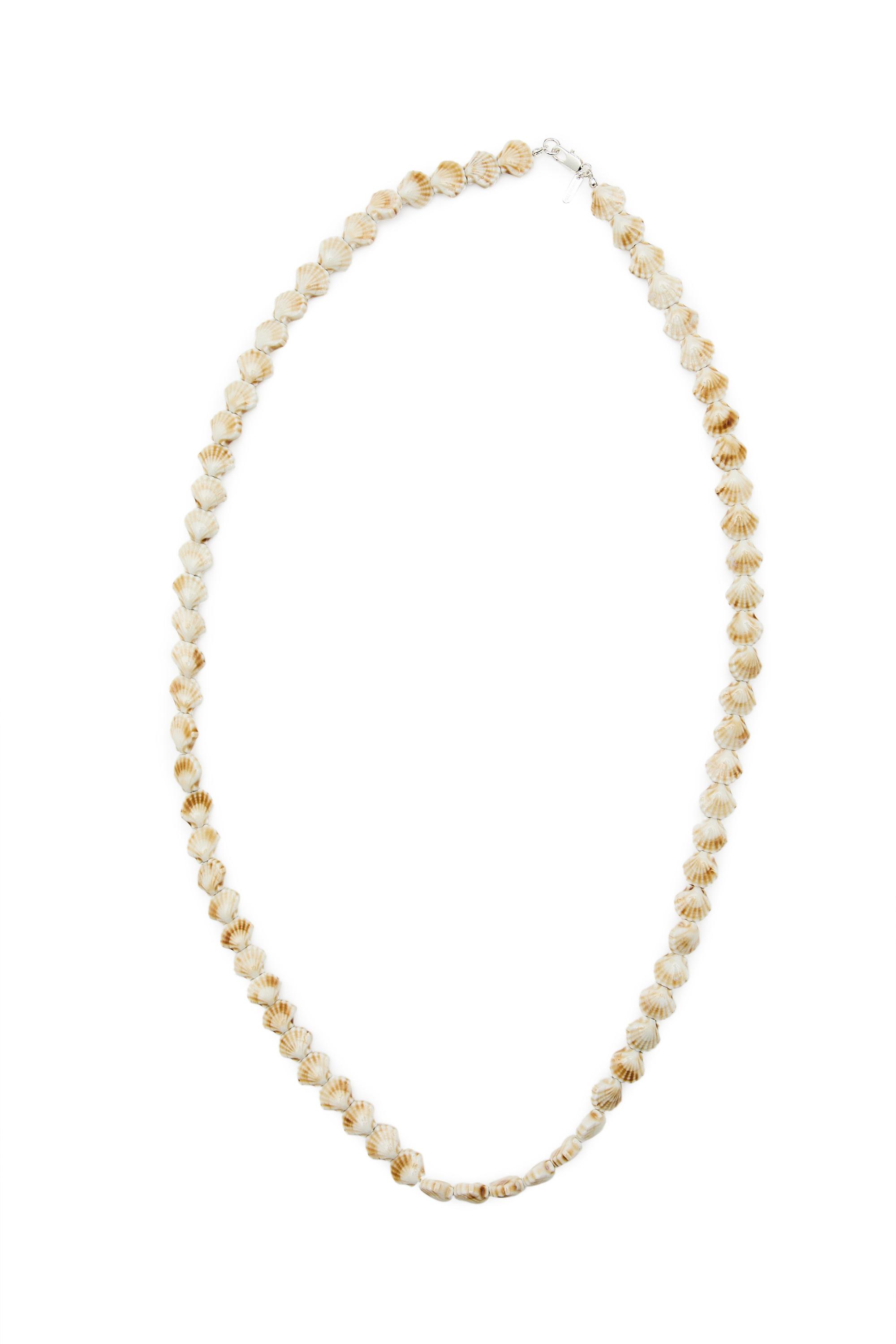 Ceramic seashell necklace — CREAM