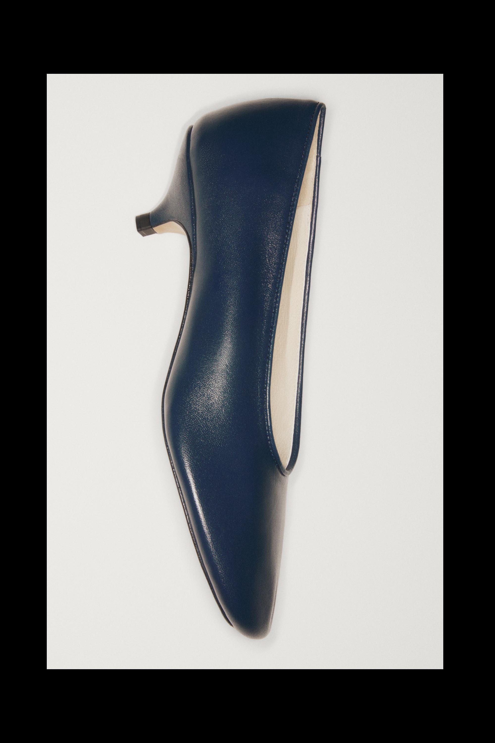 Soft leather heel shoes — BLUE