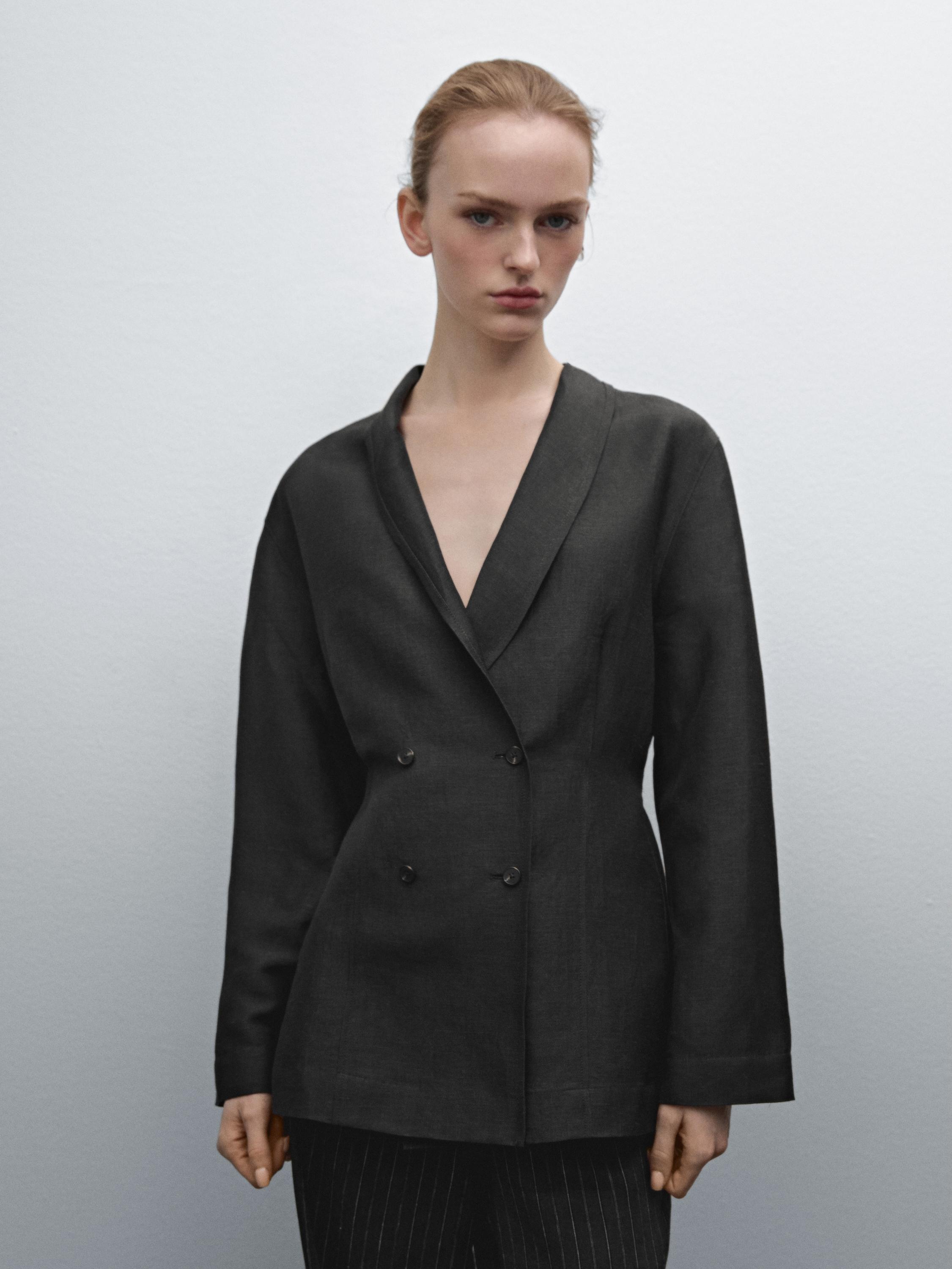 Lightweight double-breasted linen blend blazer