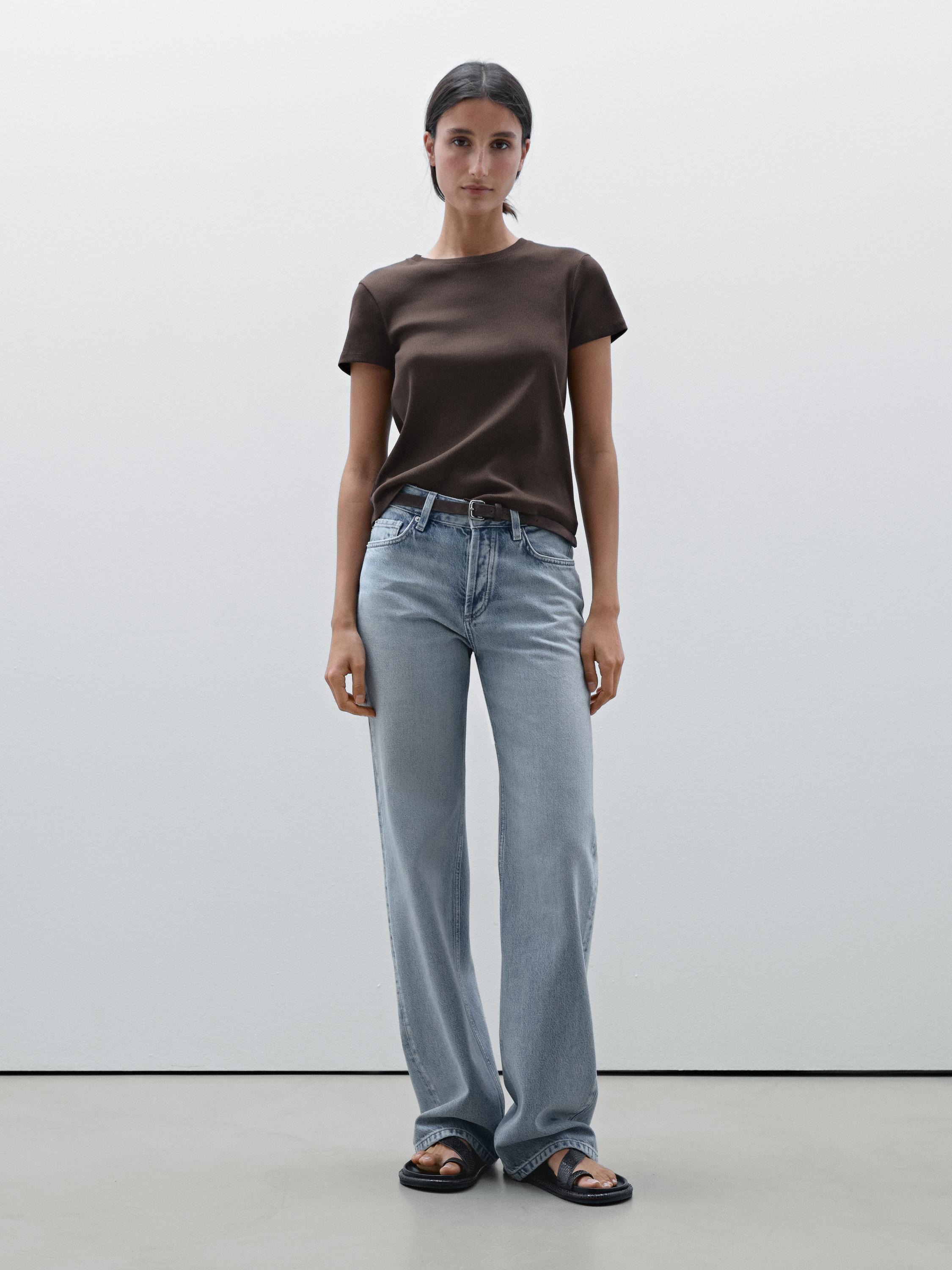 T-shirt 100 % coton à bord-côte et manches courtes