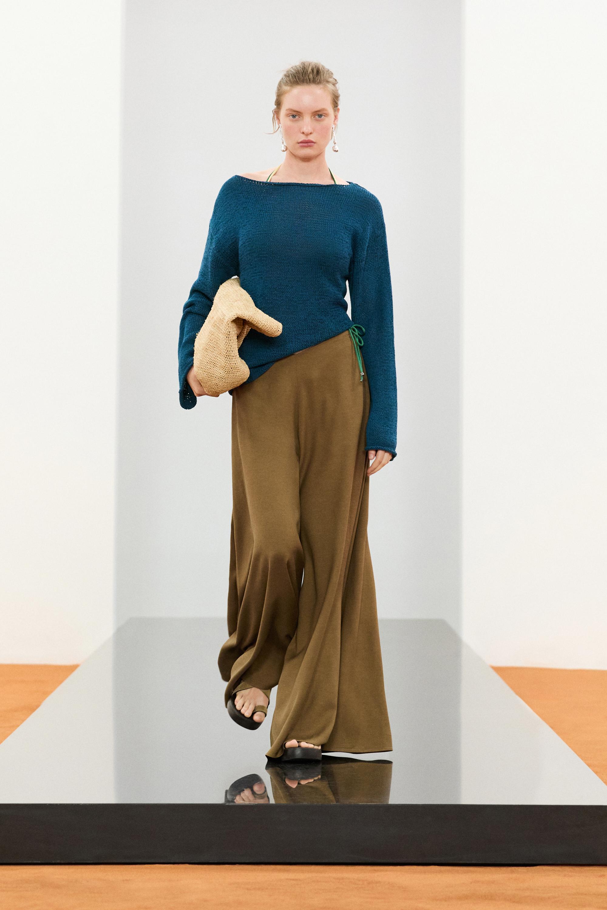 Flowing fabric wide-leg trousers — MOSS GREEN