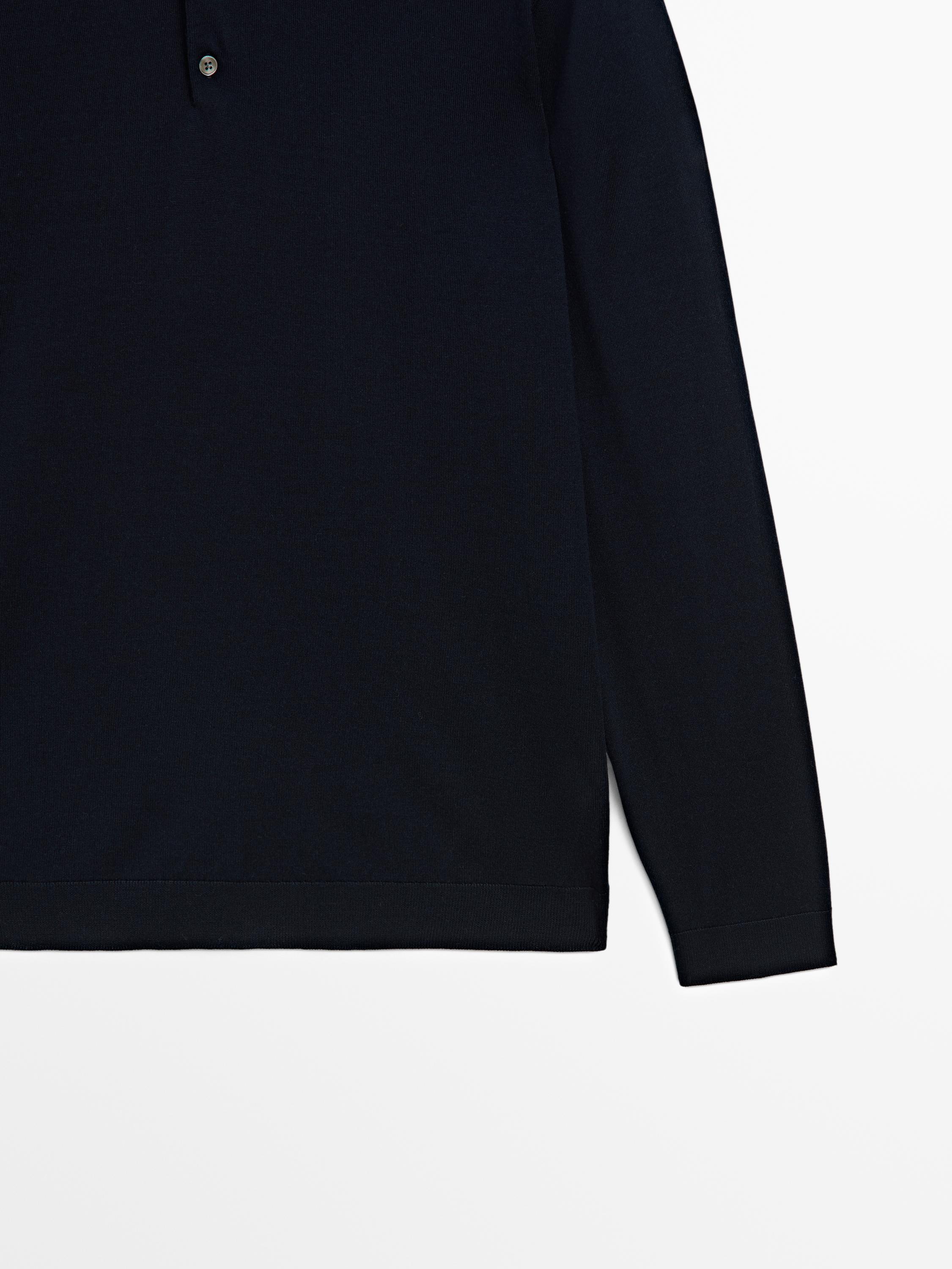 100% merino wool knit sweater with polo collar