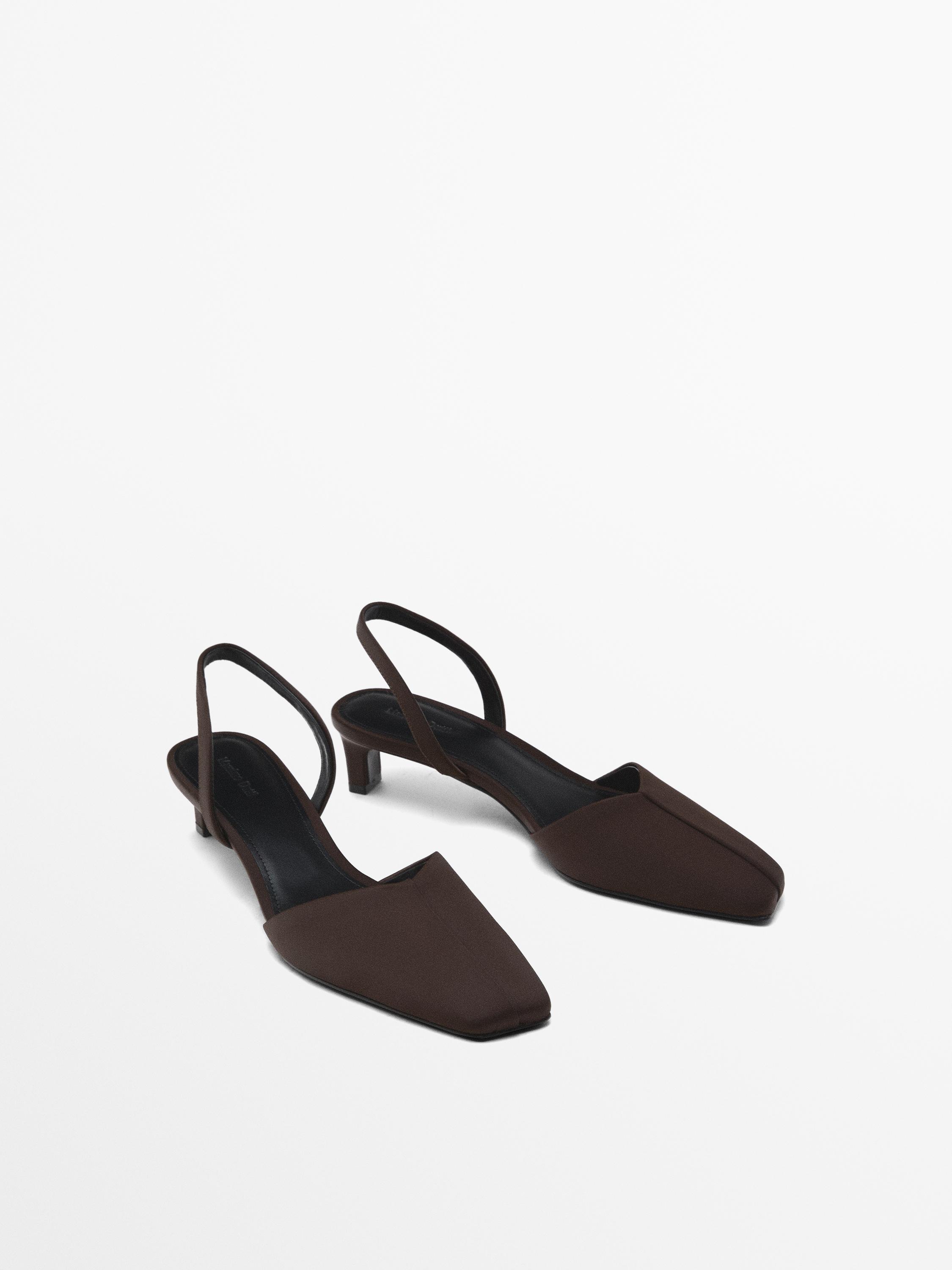 Heeled satin shoes