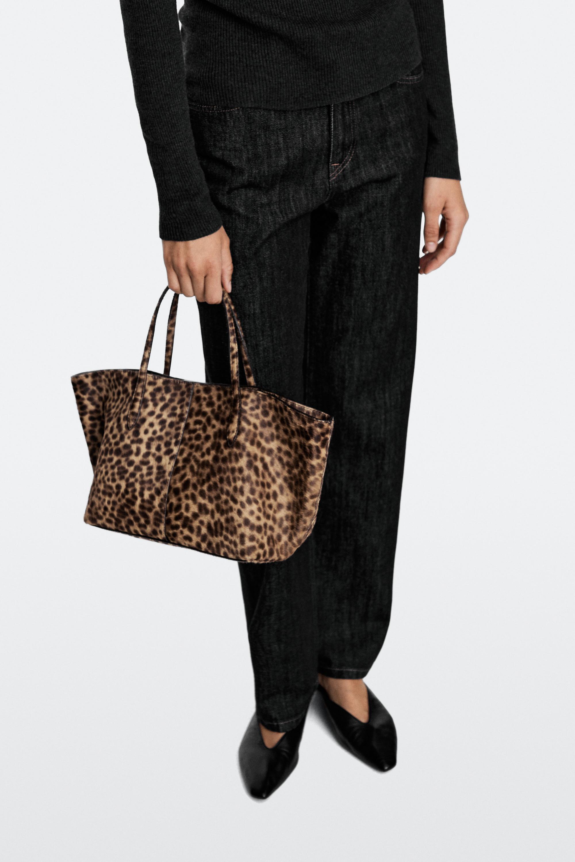 Medium leather tote bag with fur — ECRU