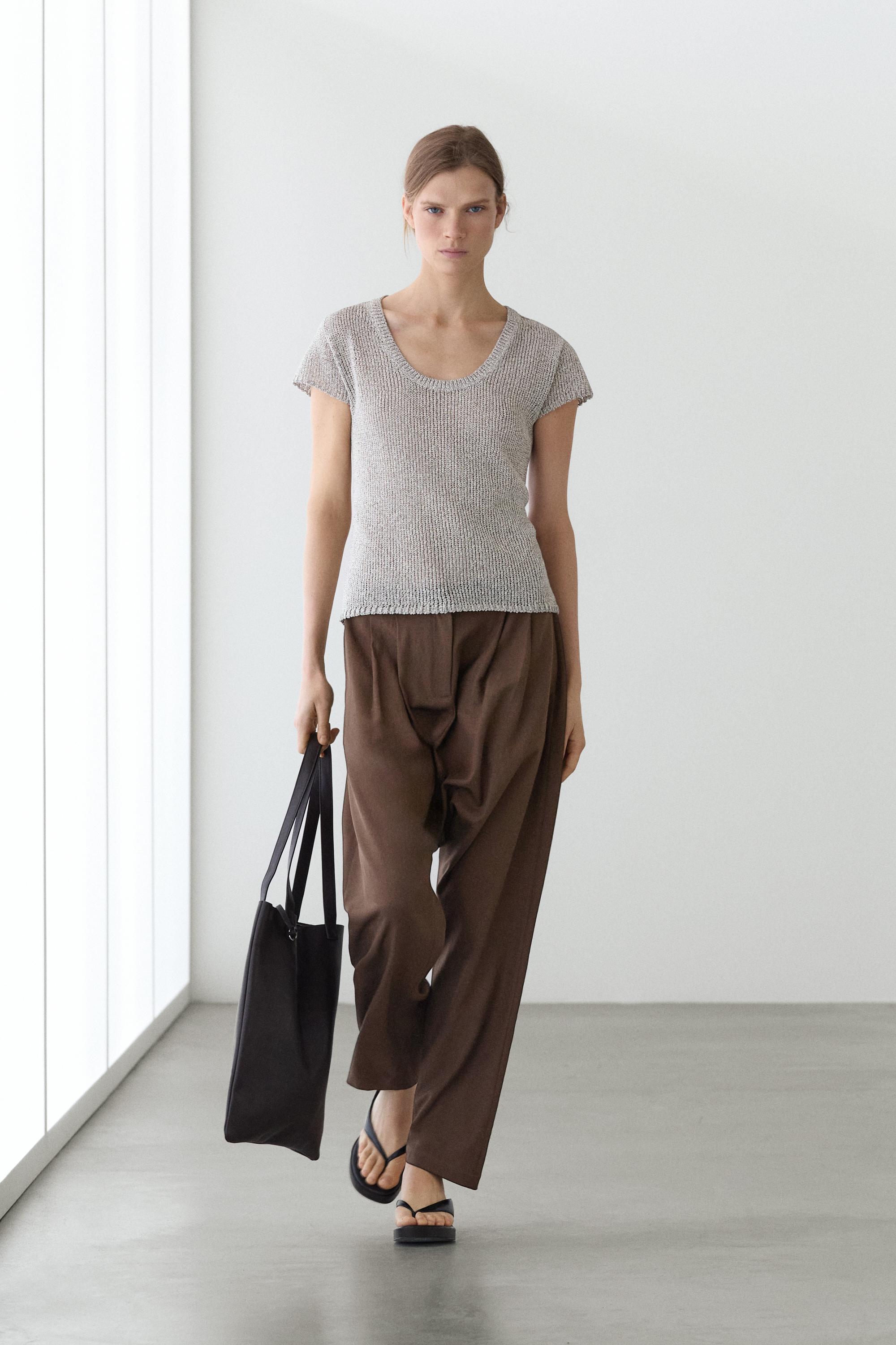Short sleeve knit sweater with thread detail — PEARL GREY