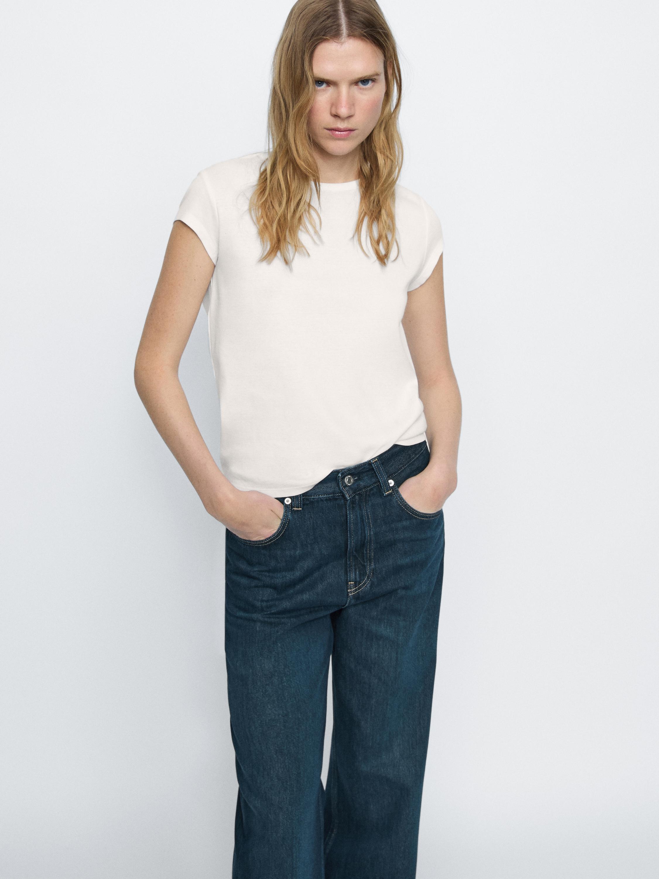 High-waist wide-leg jeans