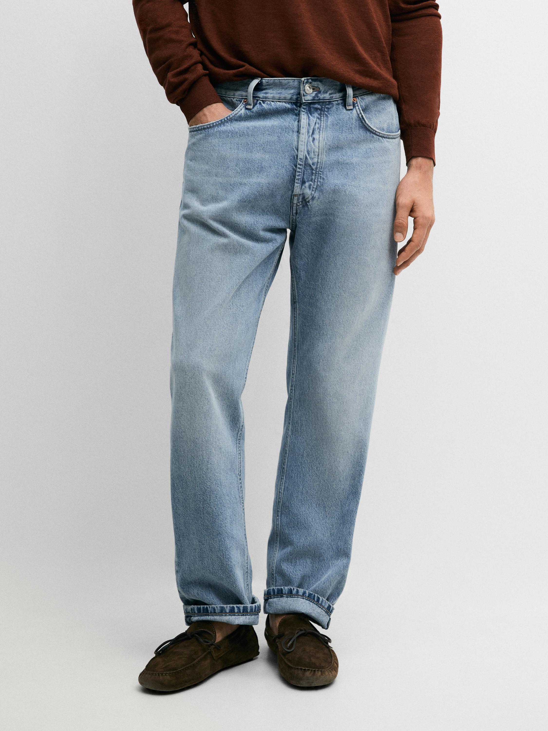 Straight-leg jeans