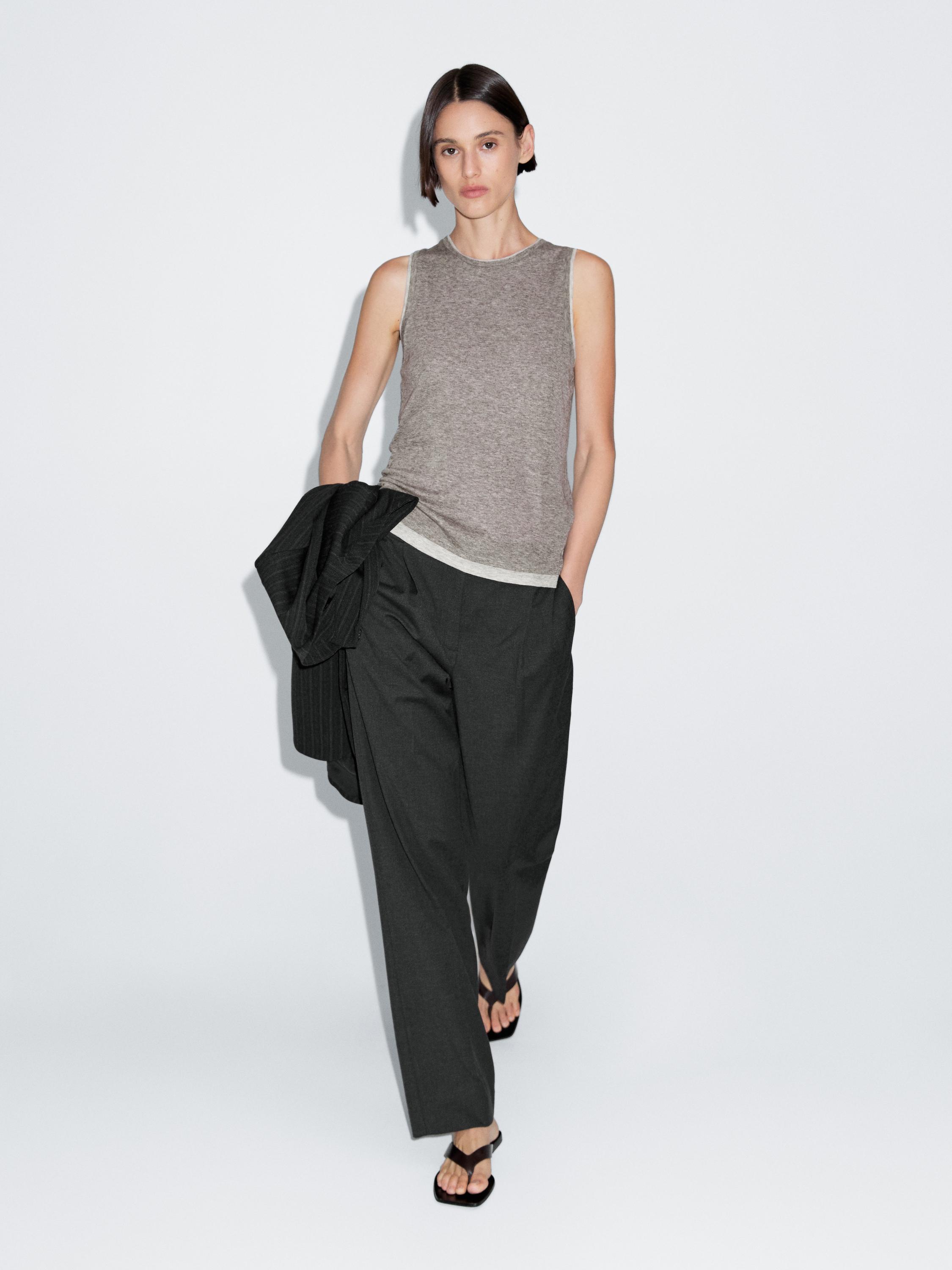 Camiseta sin mangas acabado doble