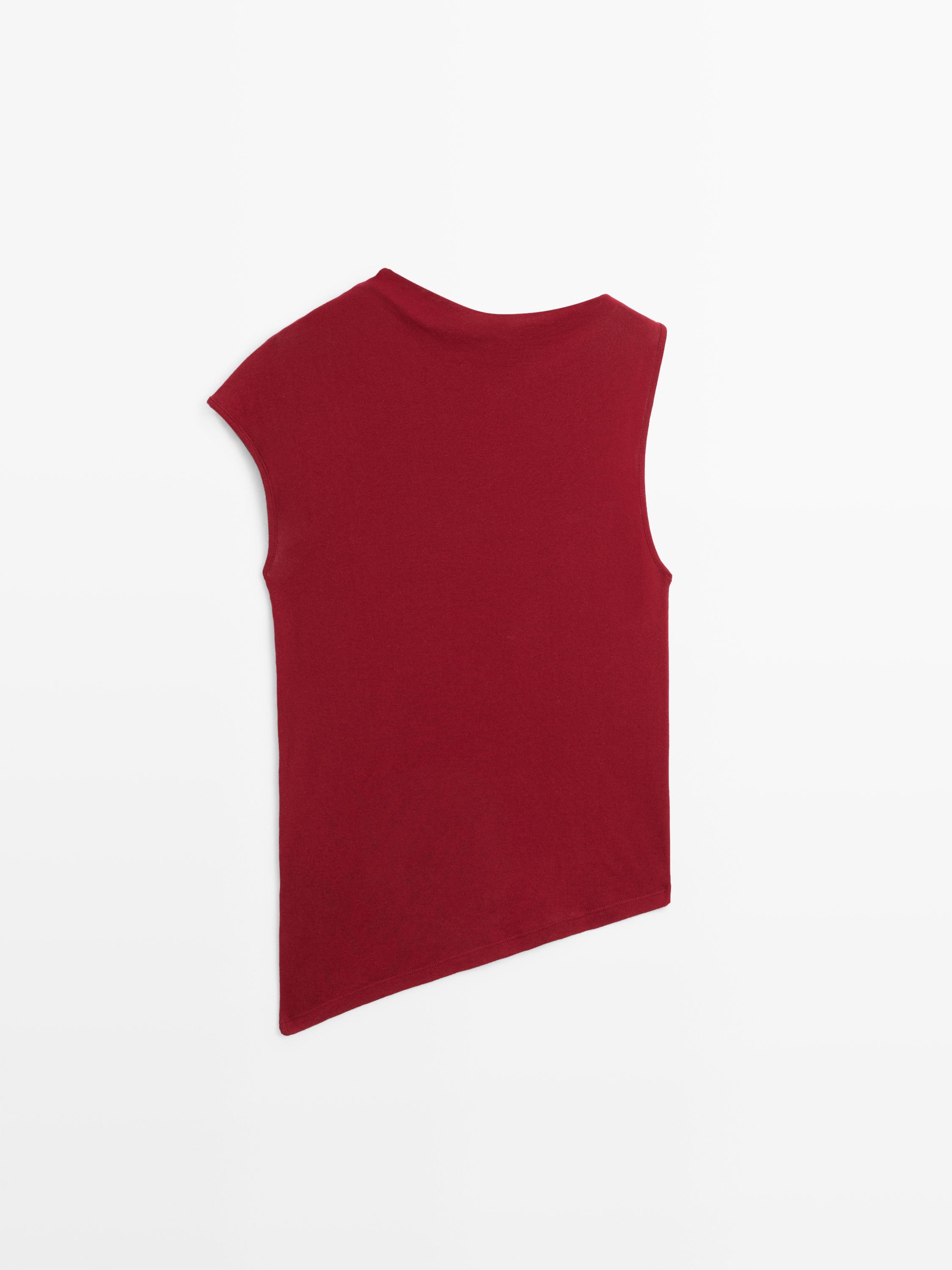 100% cotton top with asymmetric detail
