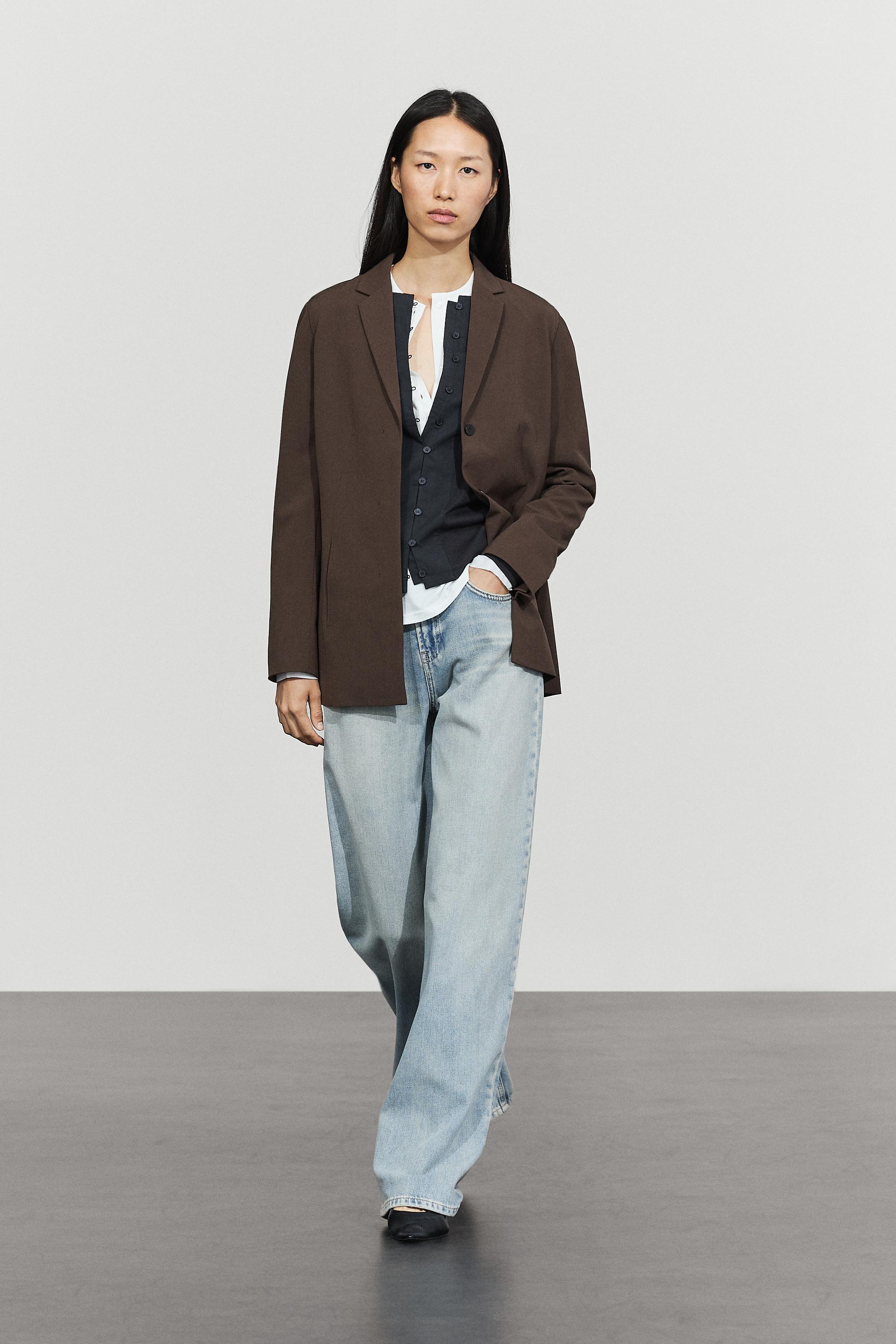 Fluid wool-blend blazer