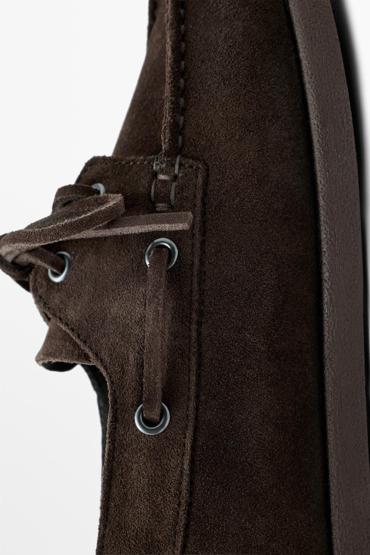 Split leather deck shoes — BROWN