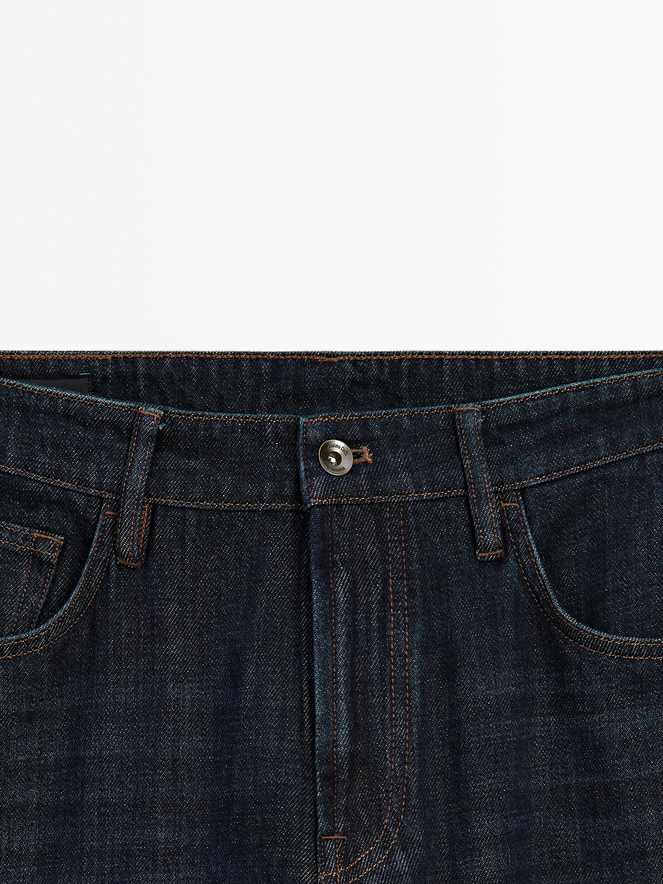 Tapered fit jeans