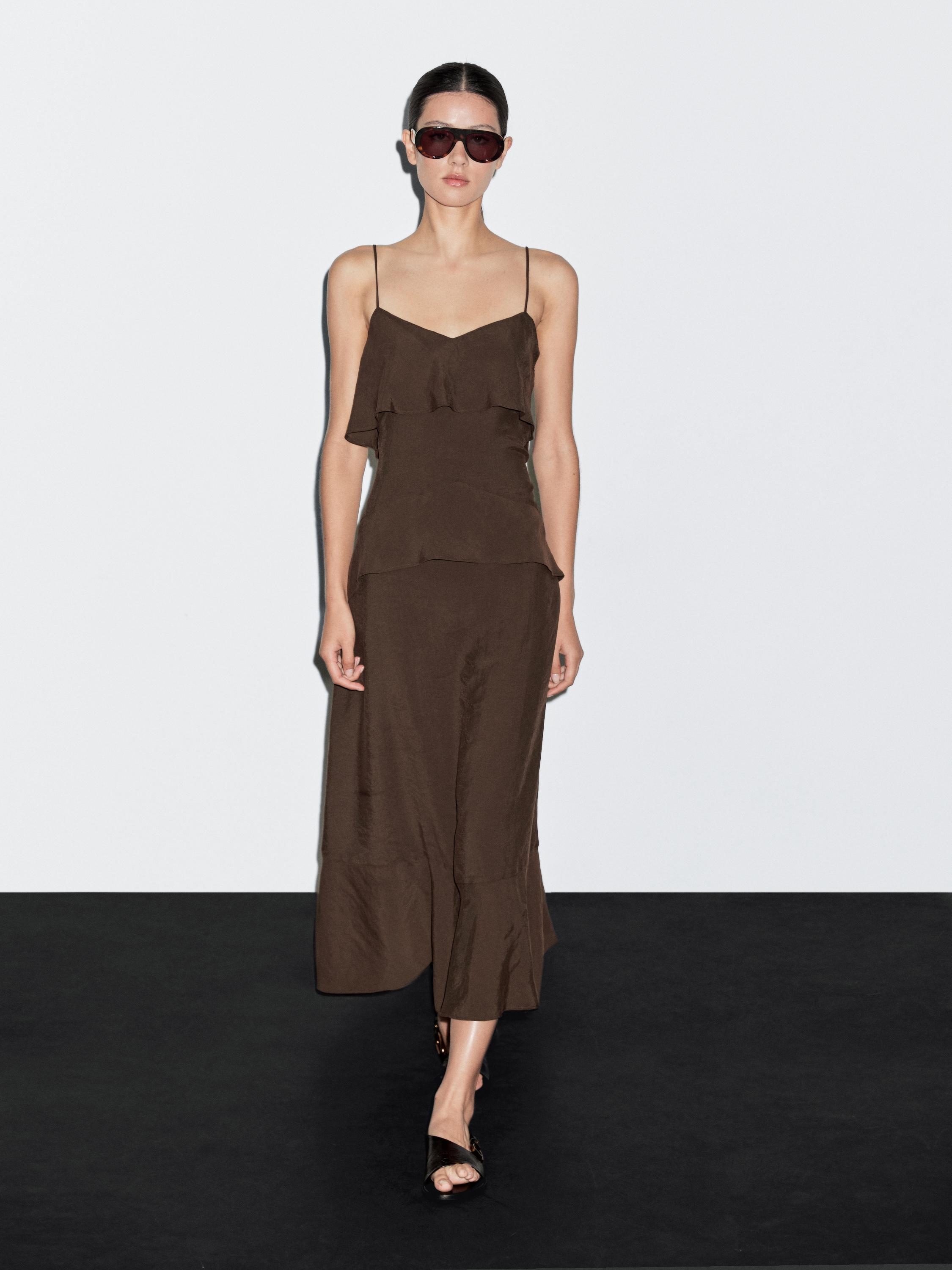Robe longue à volants