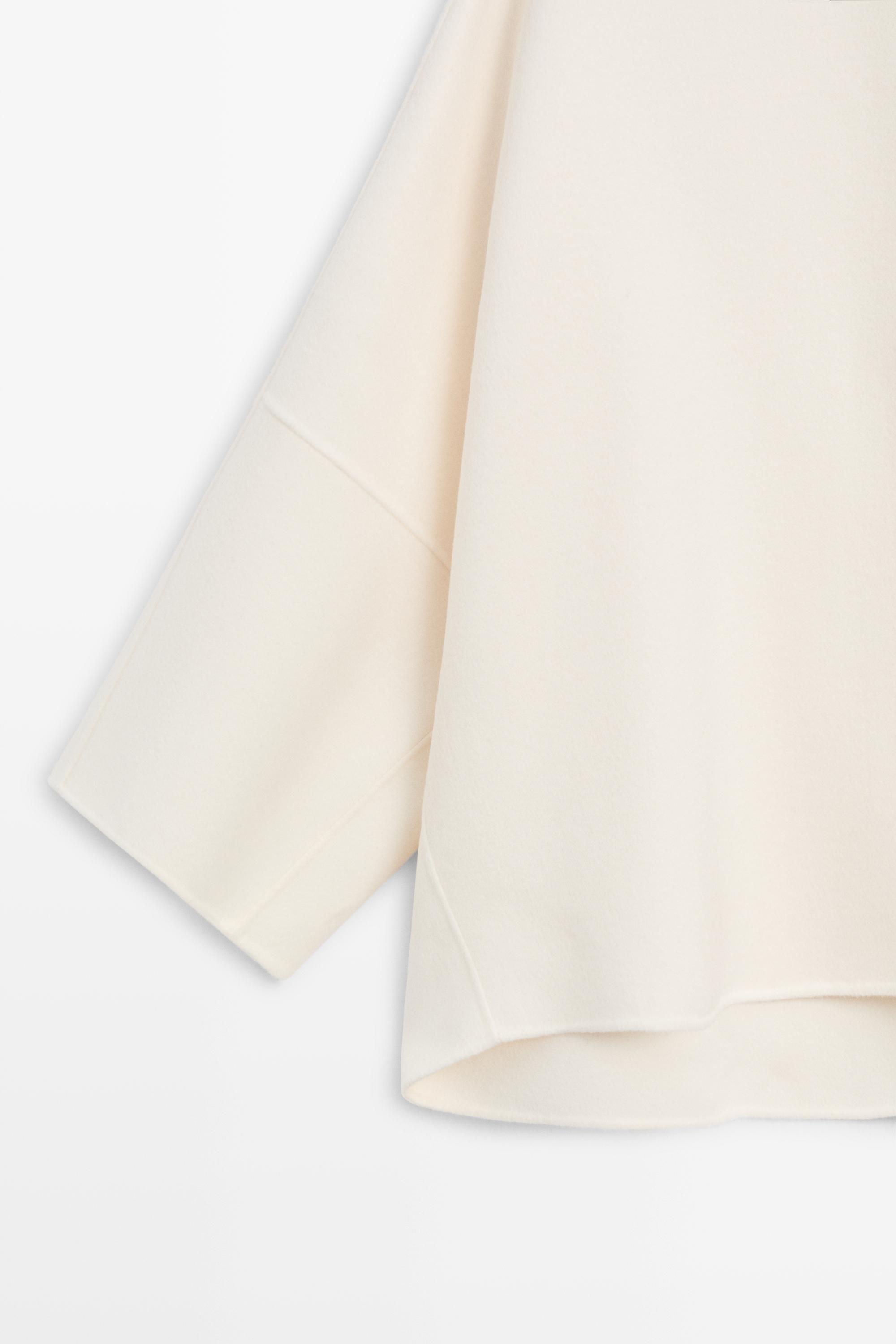 Wool blend voluminous cape coat — Beige