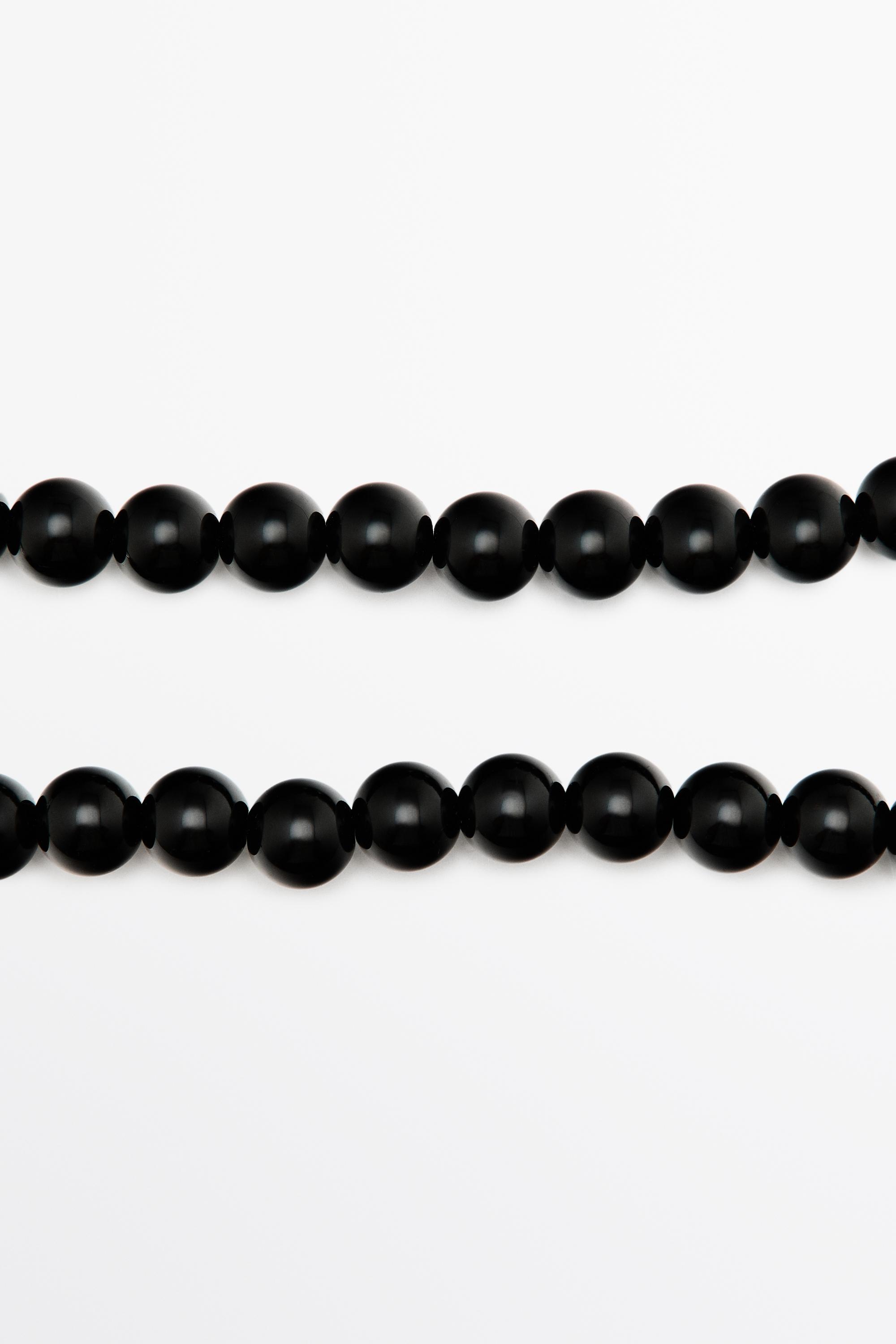Glass bead necklace — BLACK