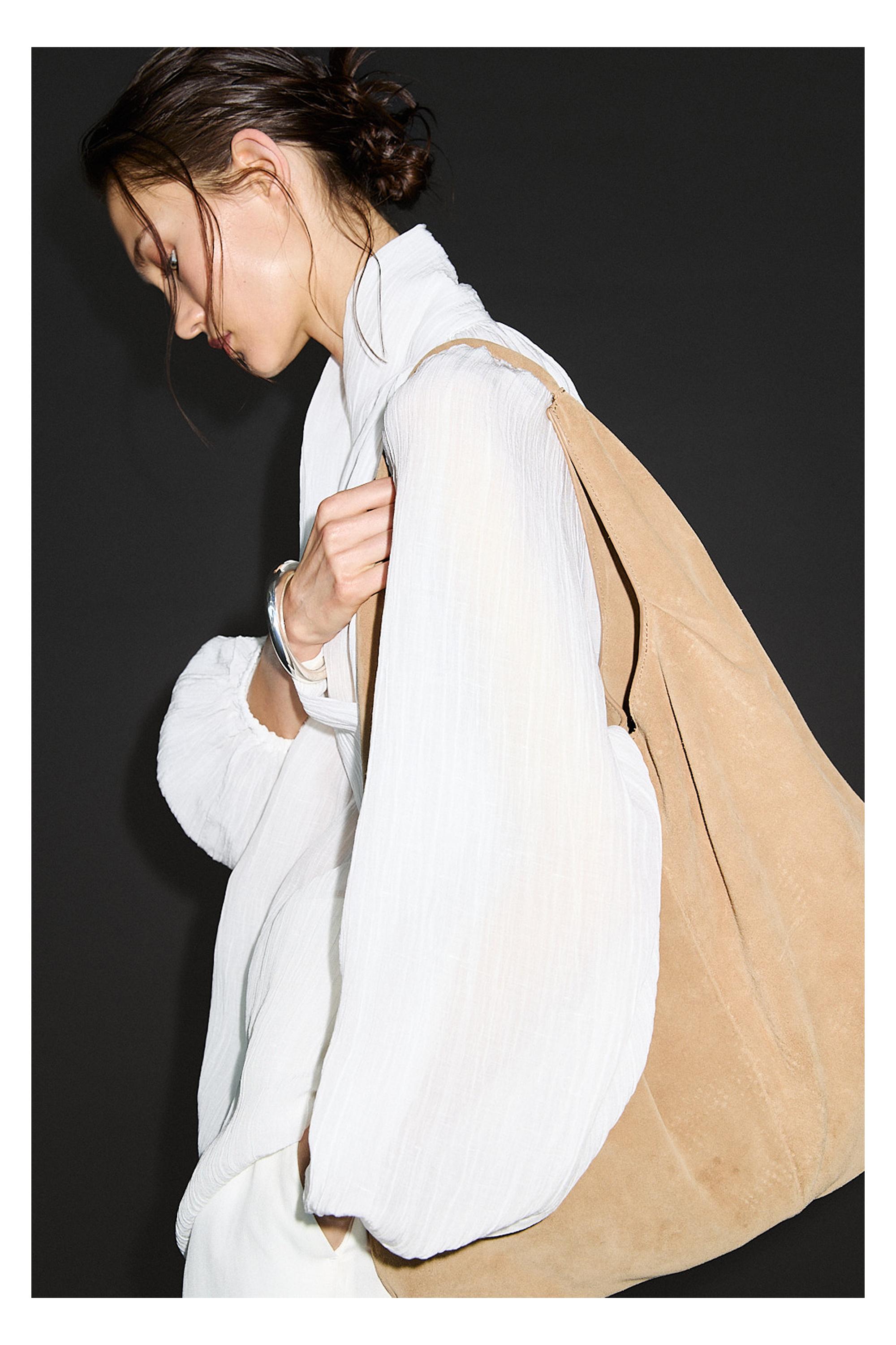 Split leather maxi shopper bag - LIMITED EDITION — SAND