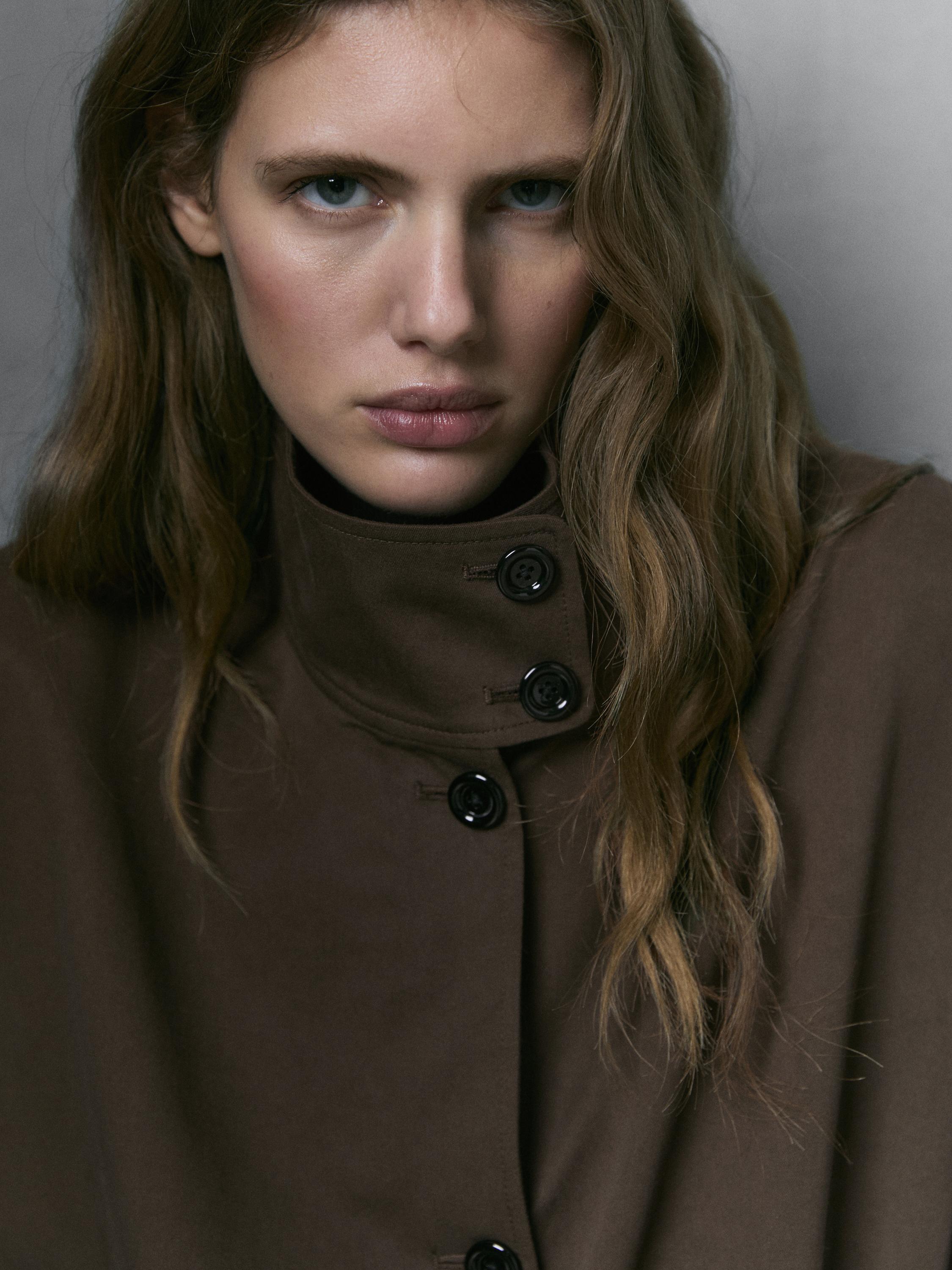 Mid-length trench coat with belt detail — Chocolate