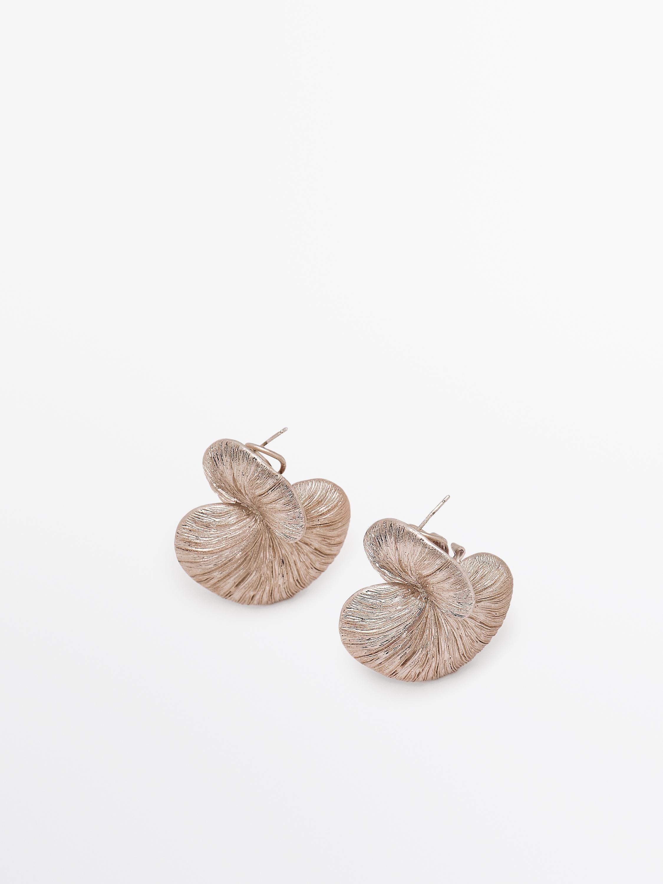 Seashell earrings