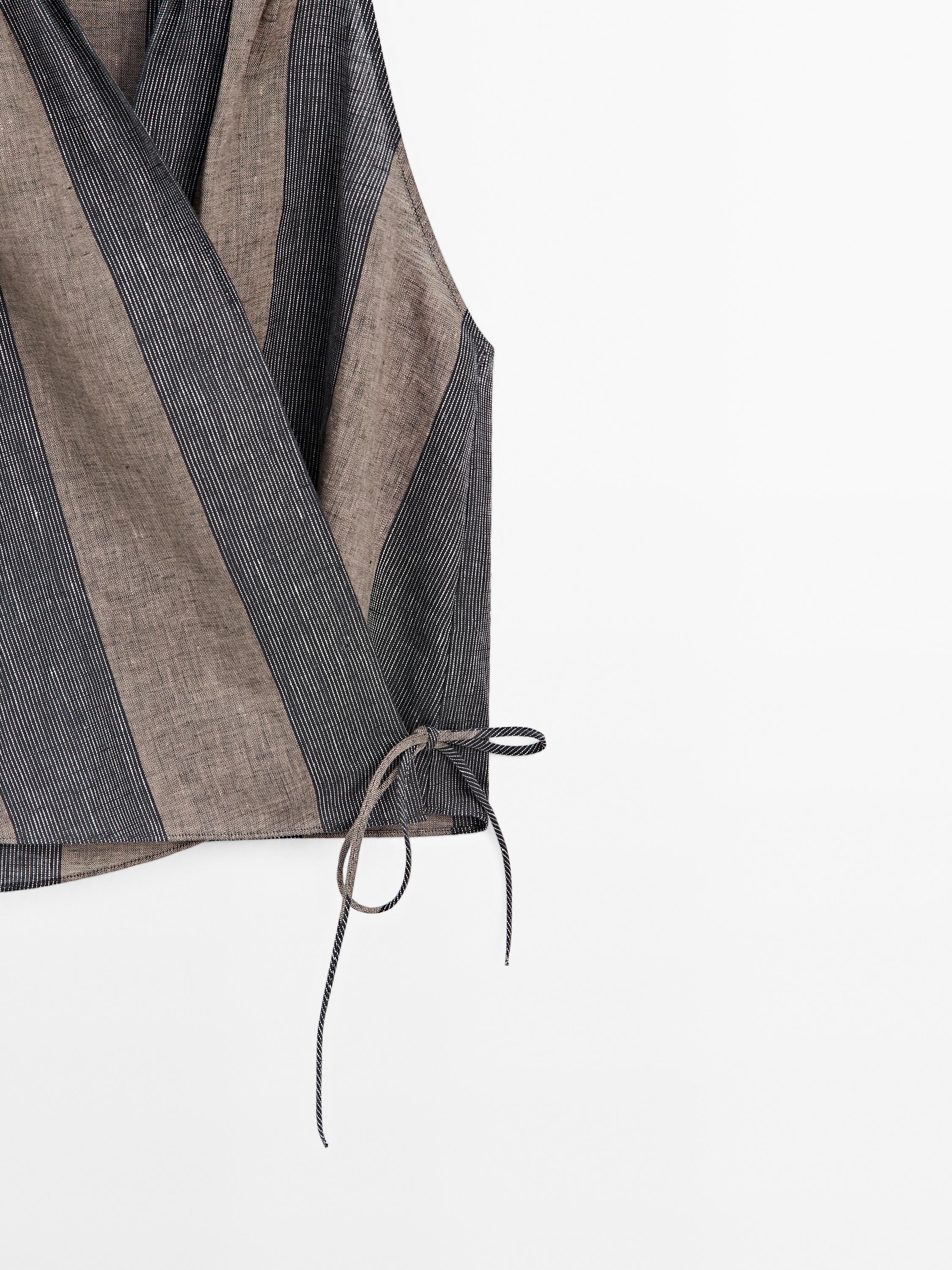 Gathered halter top with contrast stripe