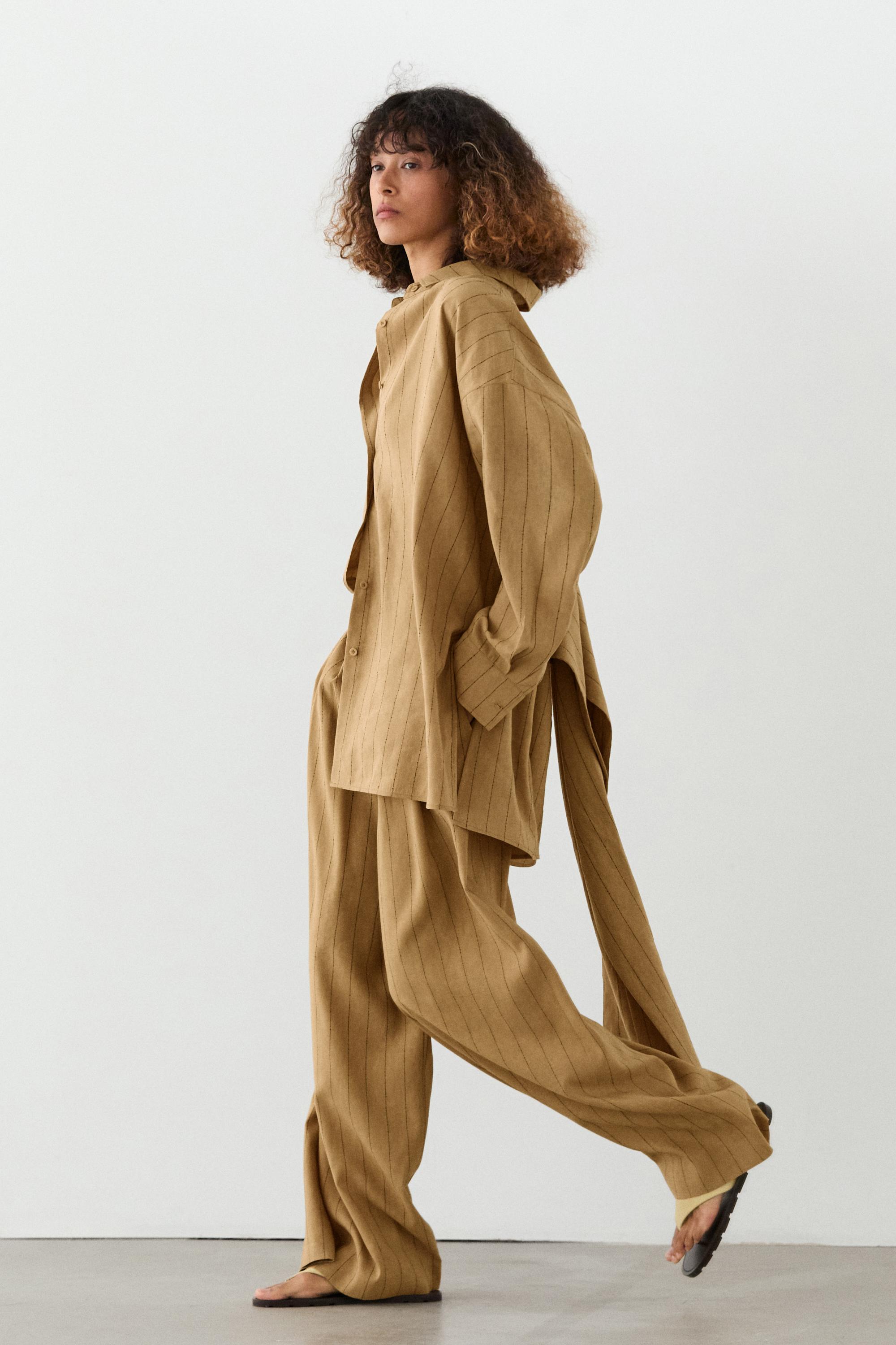 Darted wide-leg trousers — MUSTARD YELLOW