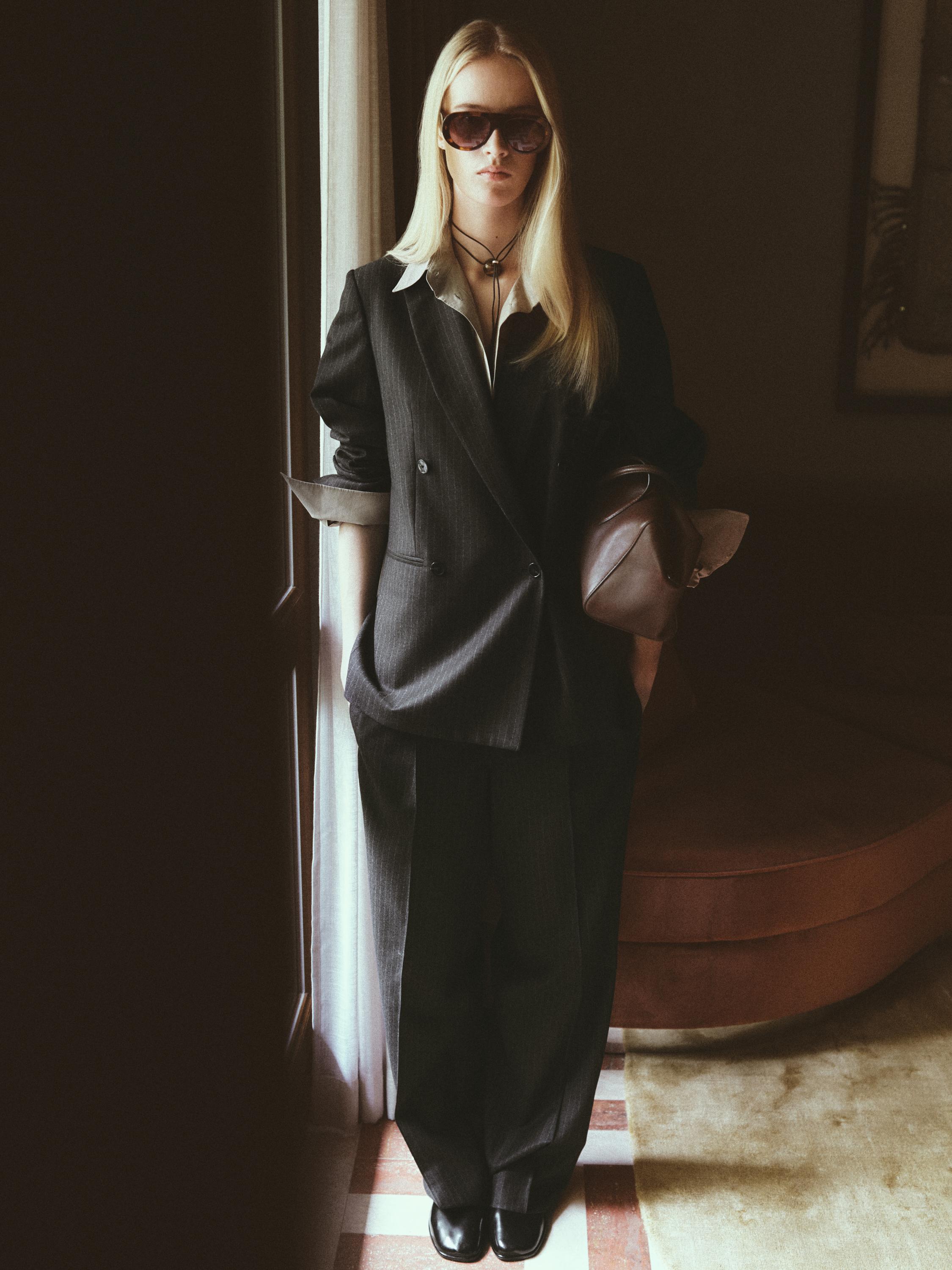 100% wool double-breasted blazer