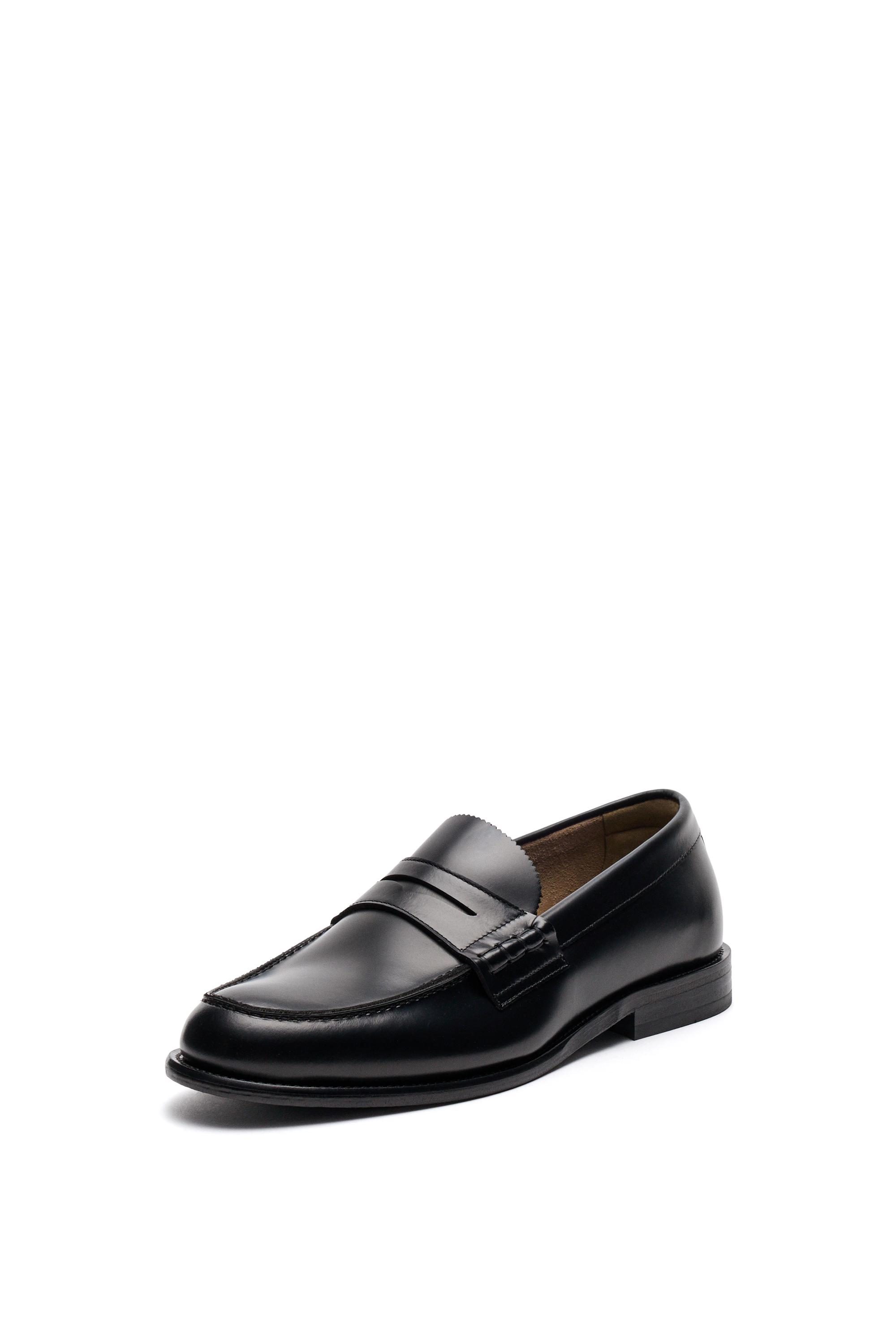 Leather penny loafer — BLACK
