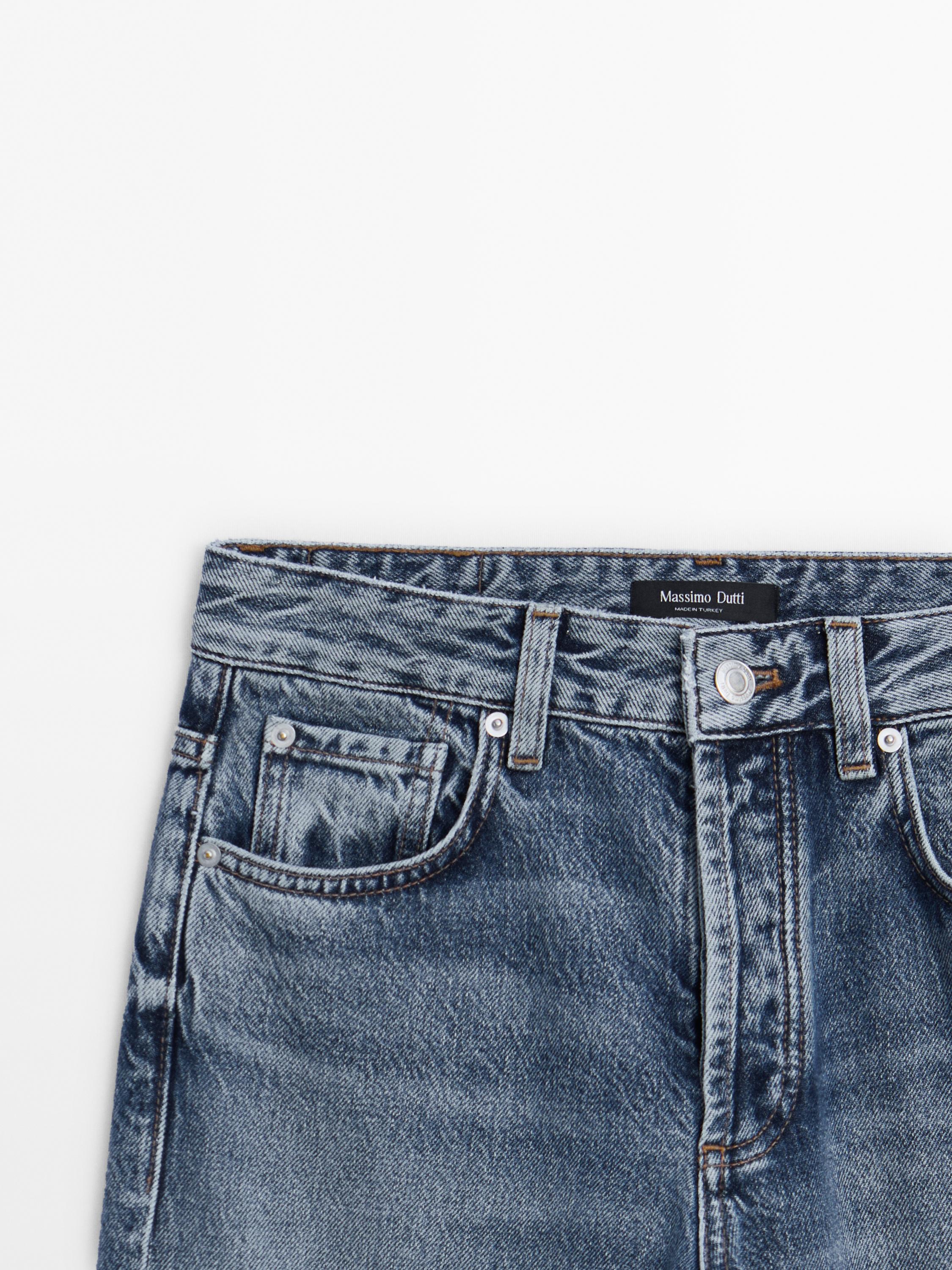Mid-rise wide-leg jeans