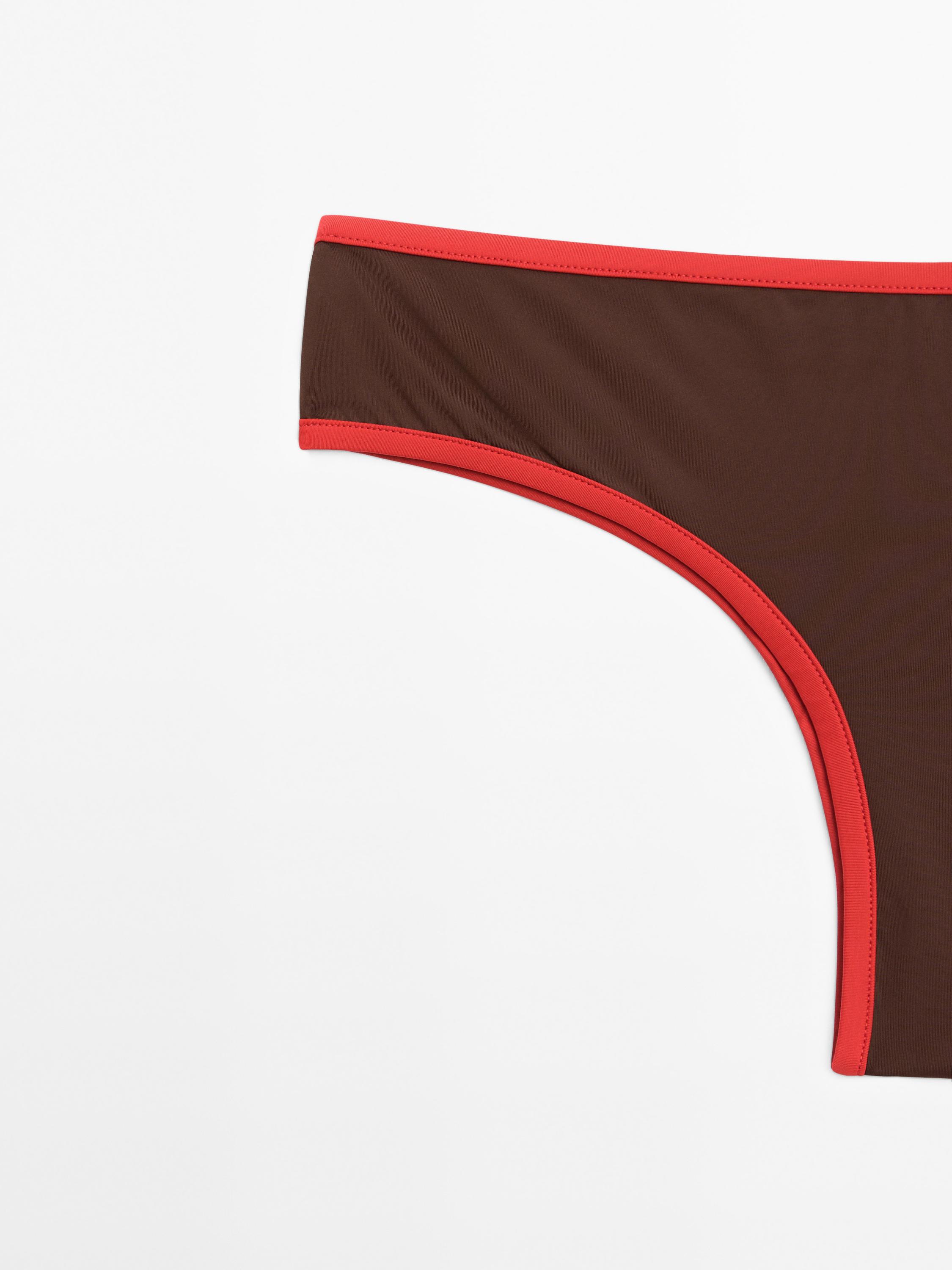 Contrast bikini bottoms