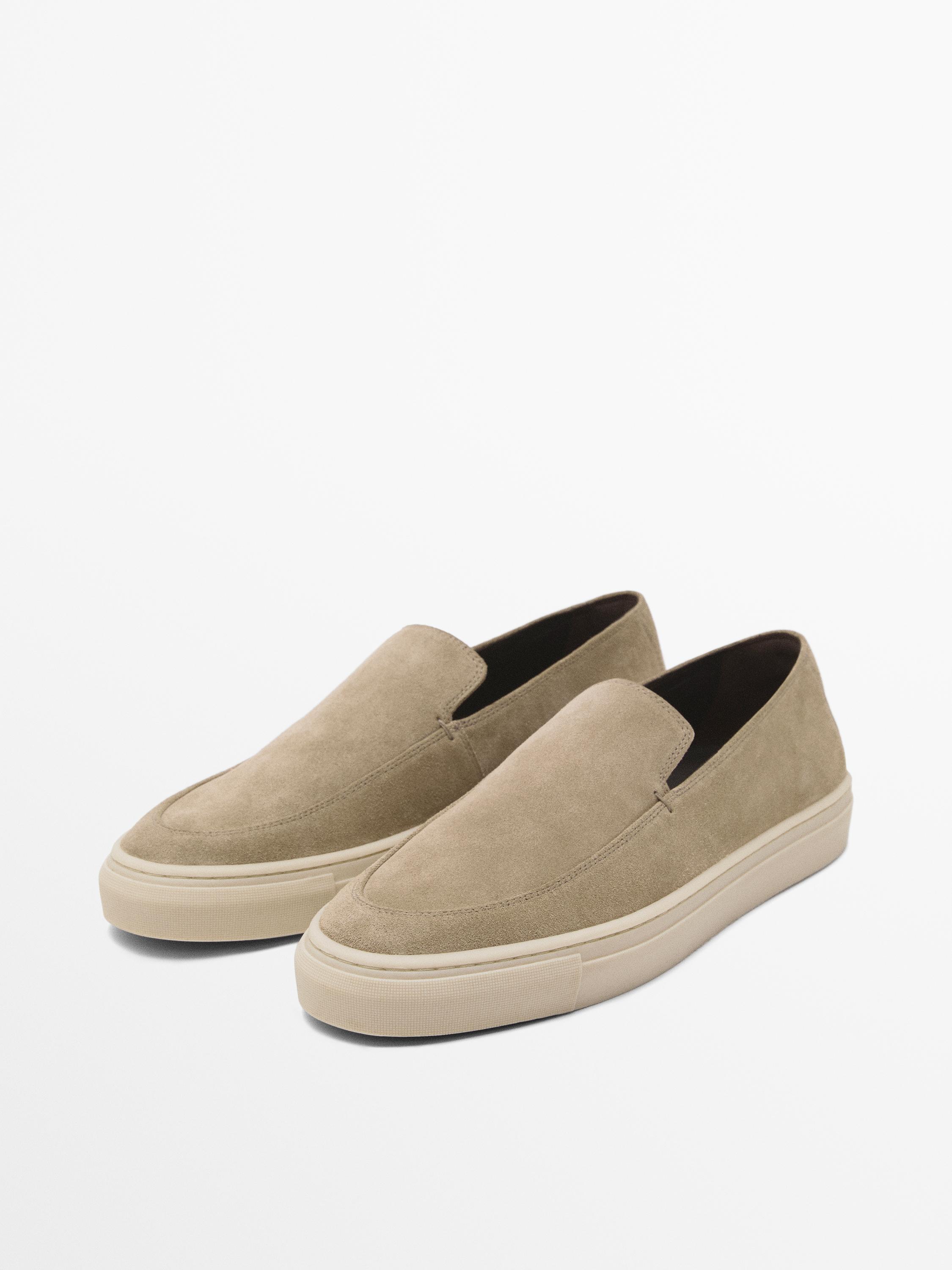 SPLIT SUEDE MOCCASINS