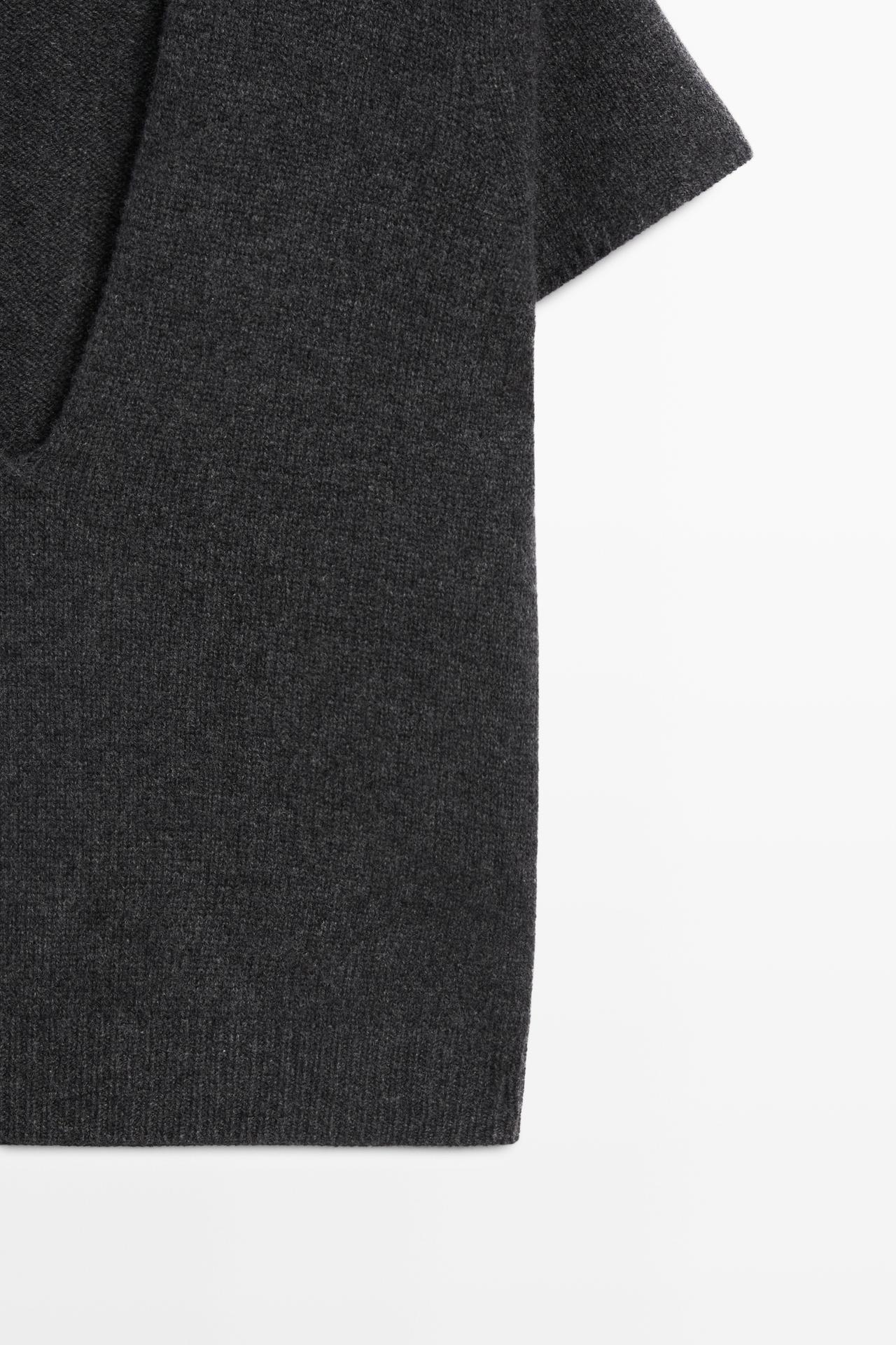 100% cashmere knit short sleeve sweater — ANTHRACITE GREY