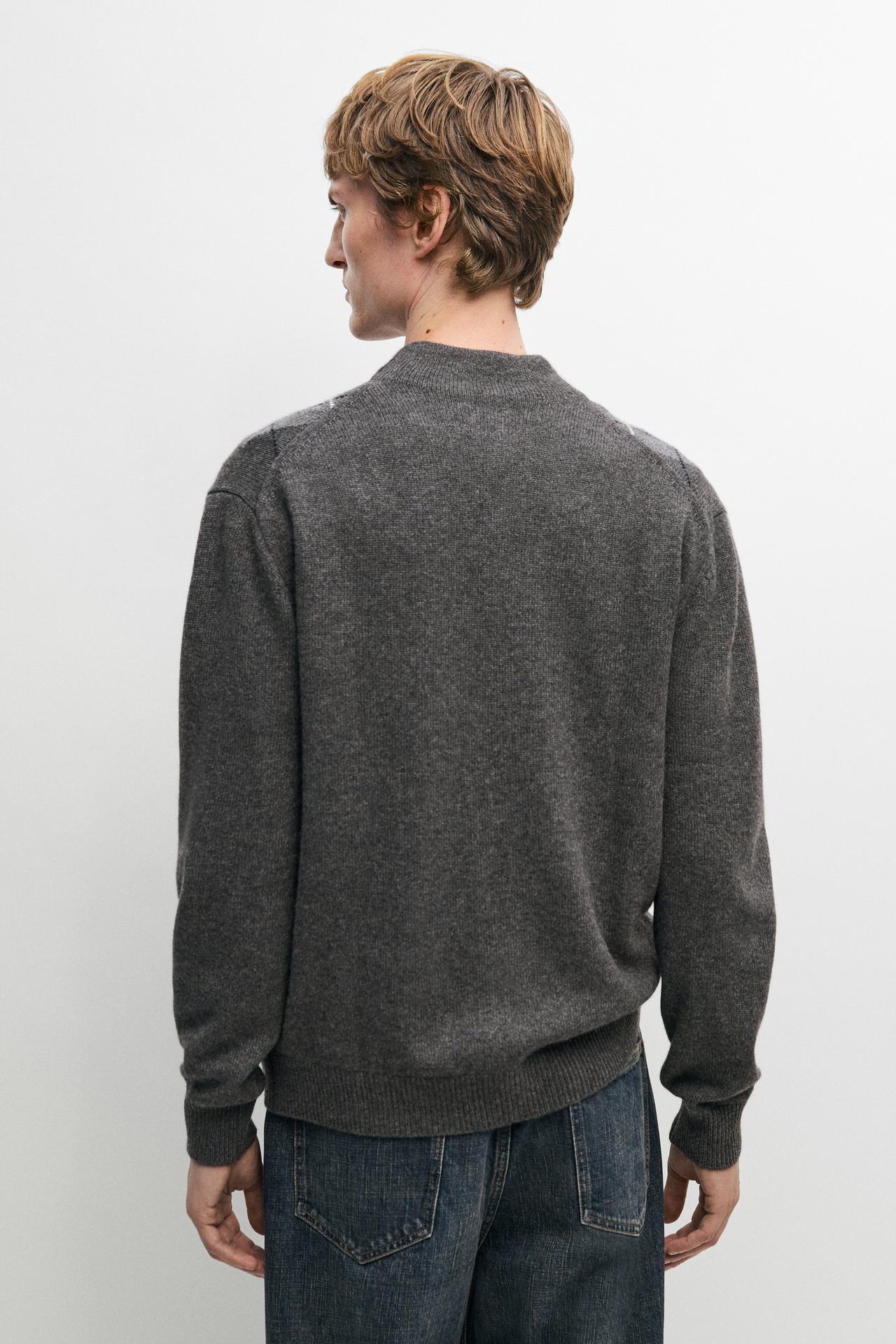 100% cashmere argyle knit cardigan — CHARCOAL
