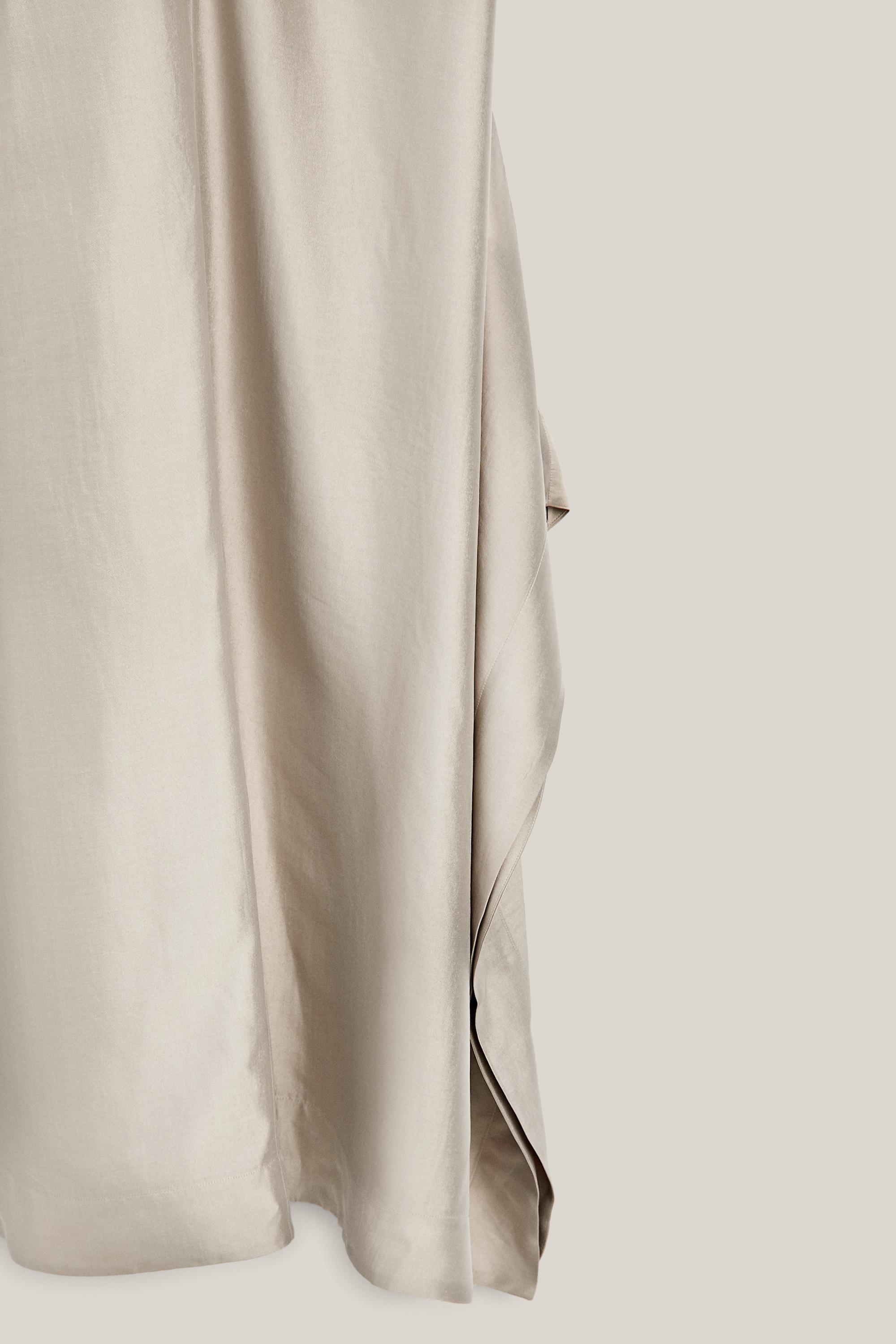 Midi slip dress with V-neckline - LIMITED EDITION — CHAMPAGNE