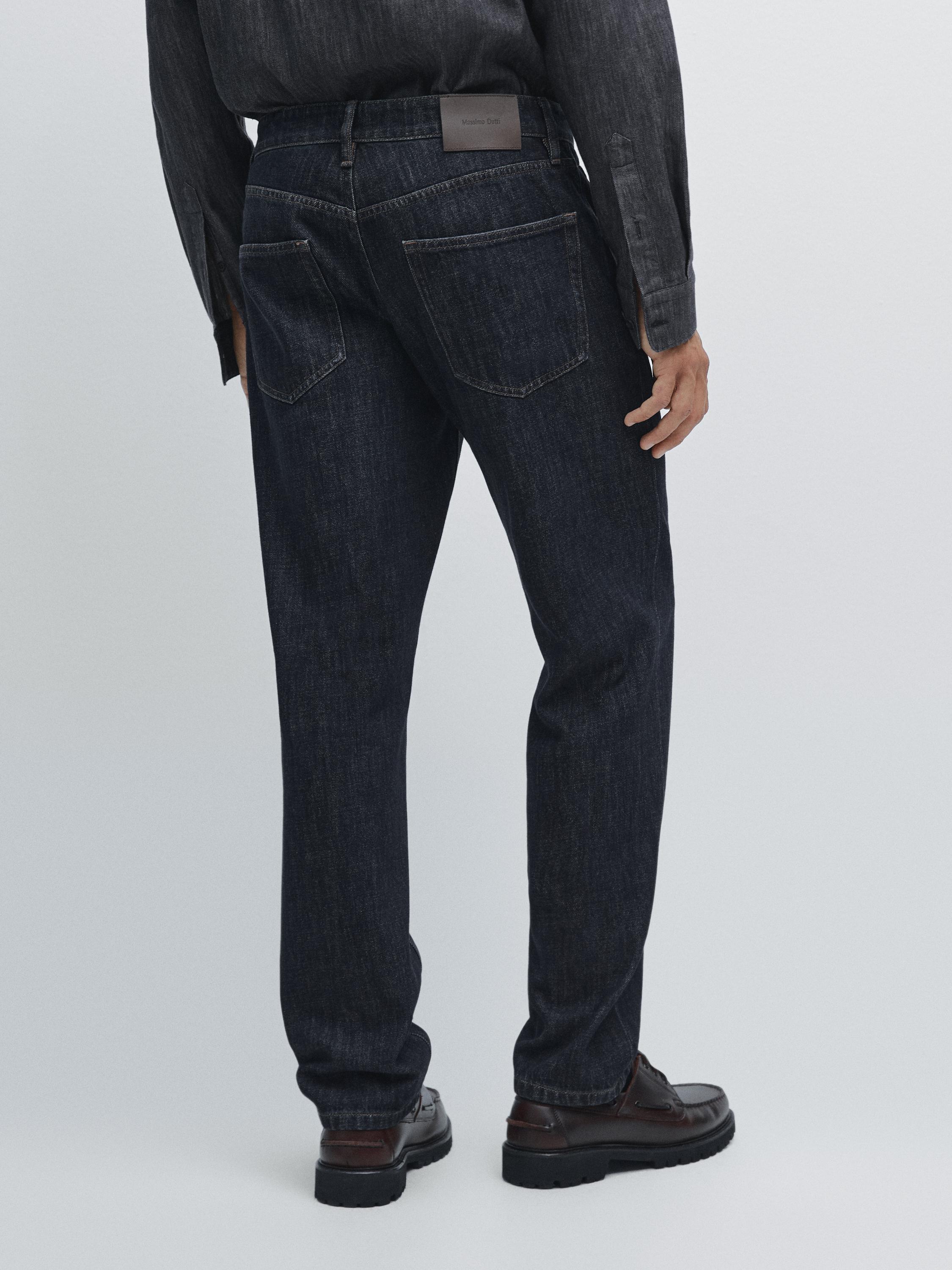 Tapered fit jeans