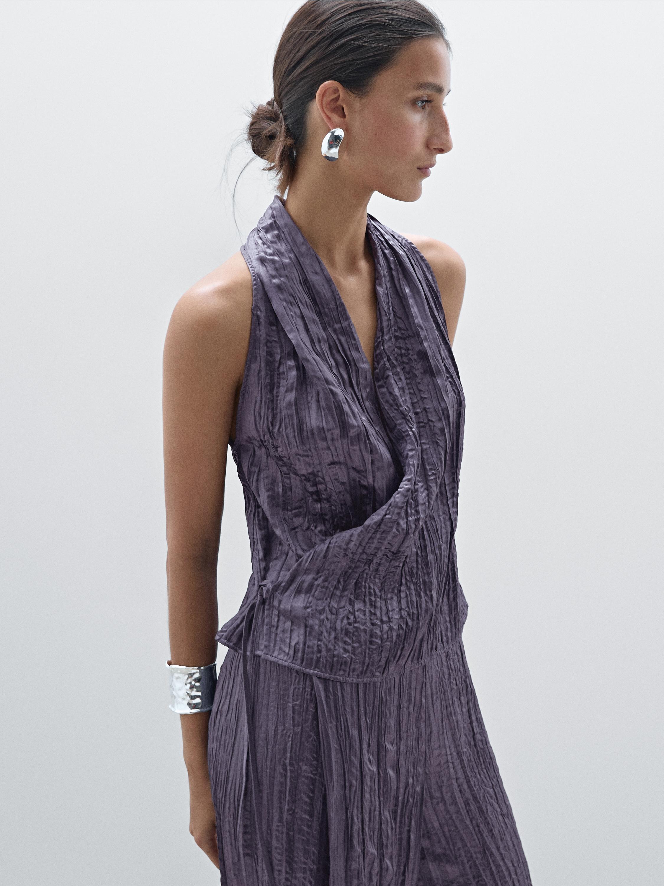 توب بليسيه بياقة هالتر