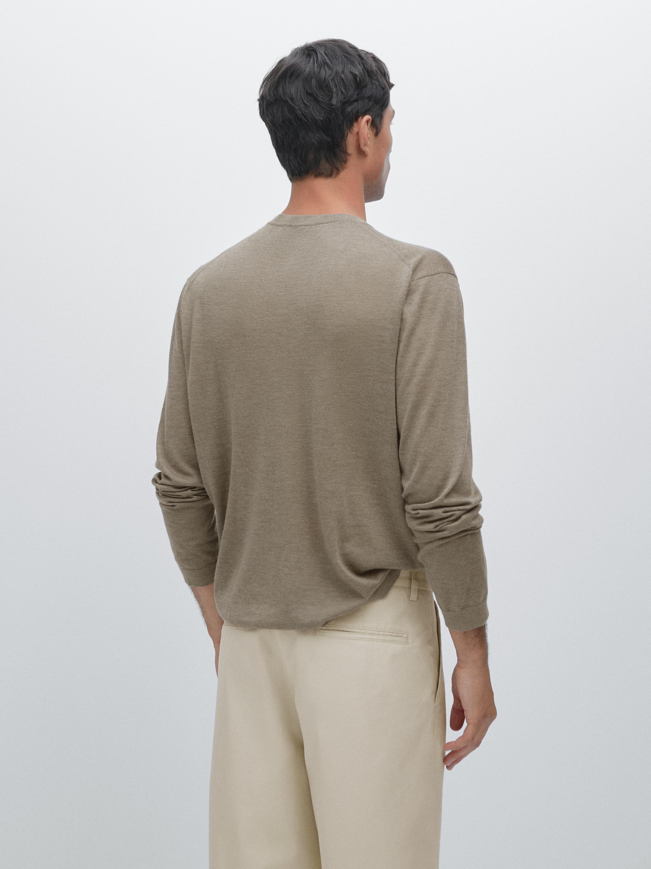 Knit 100% cashmere crew neck sweater