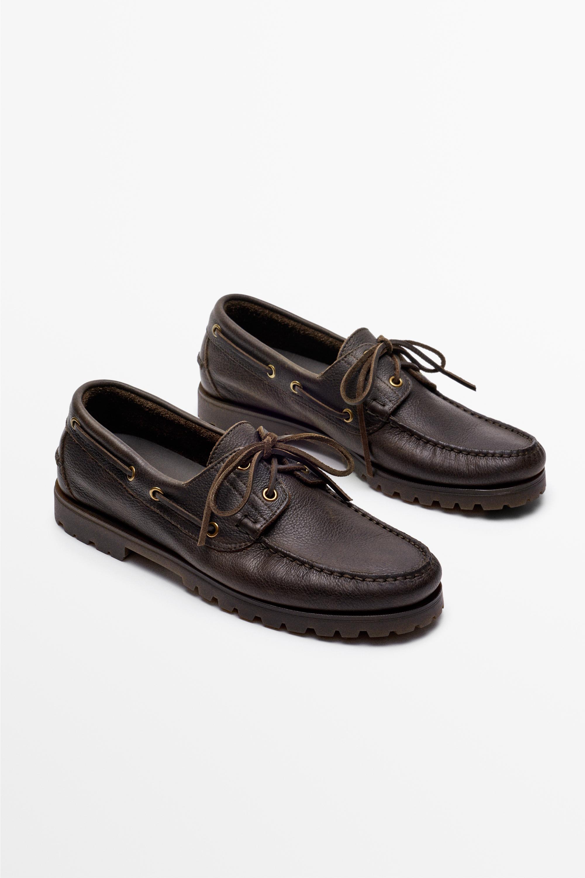 Chaussure bateau en nappa