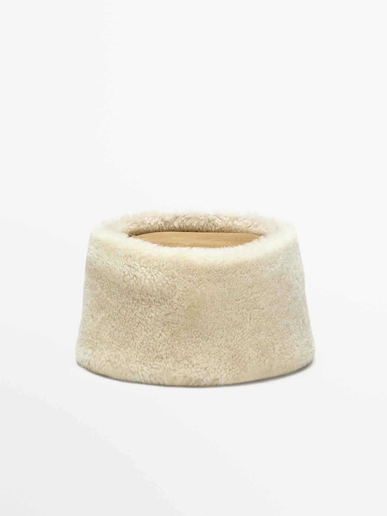Bonnet En Peau Double Face - Cru - 01 - Massimo Dutti - Femme