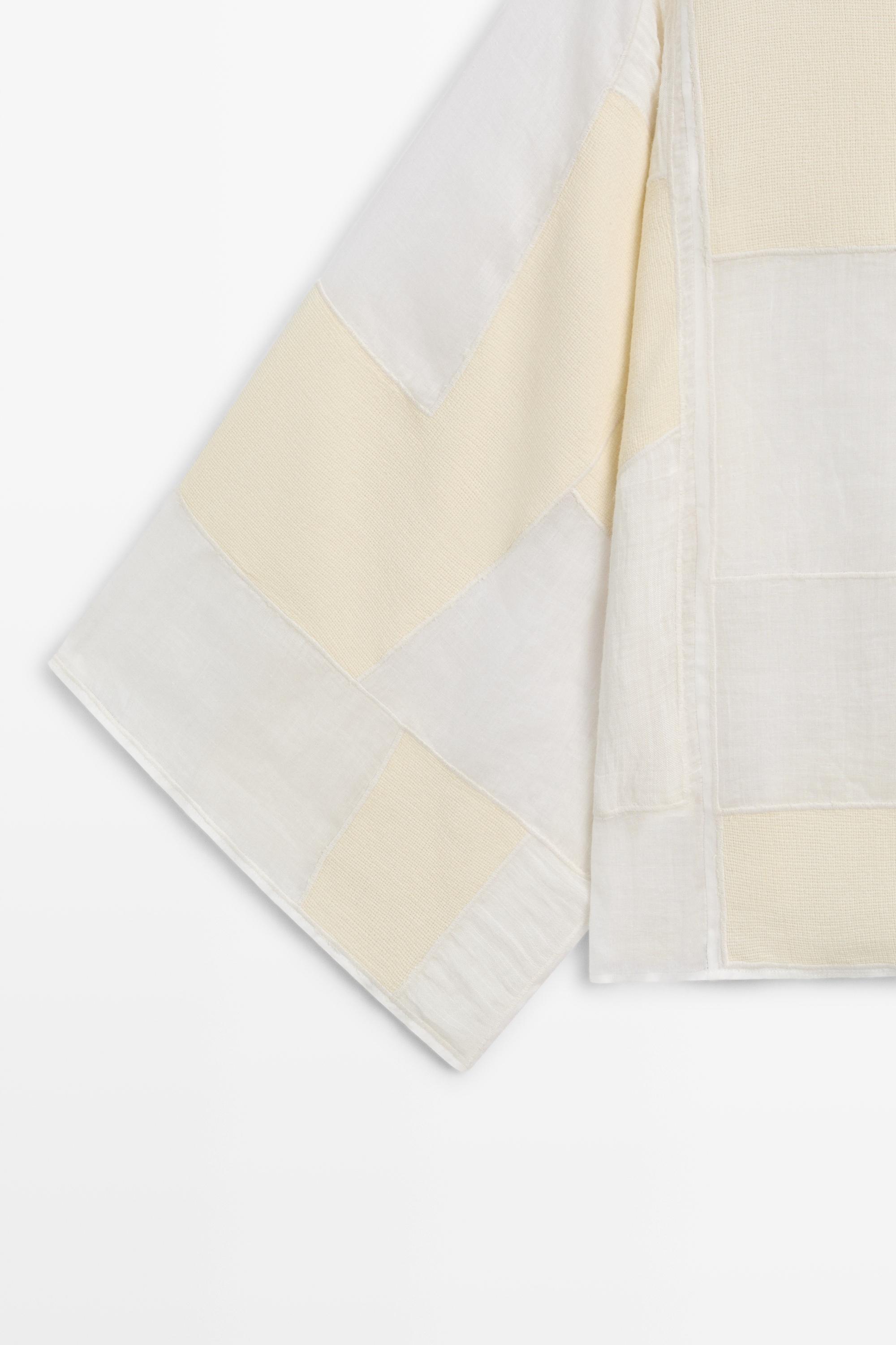 Patchwork print boat neck blouse — Off white
