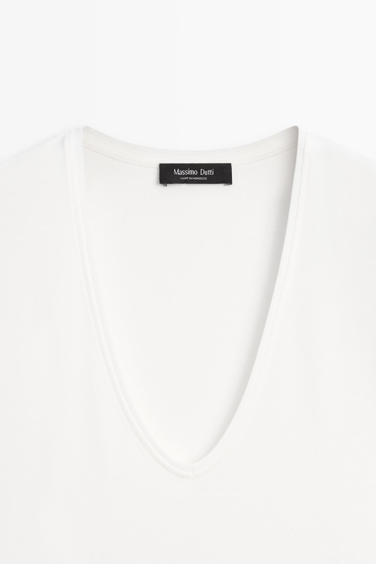 V-neck T-shirt — Off white