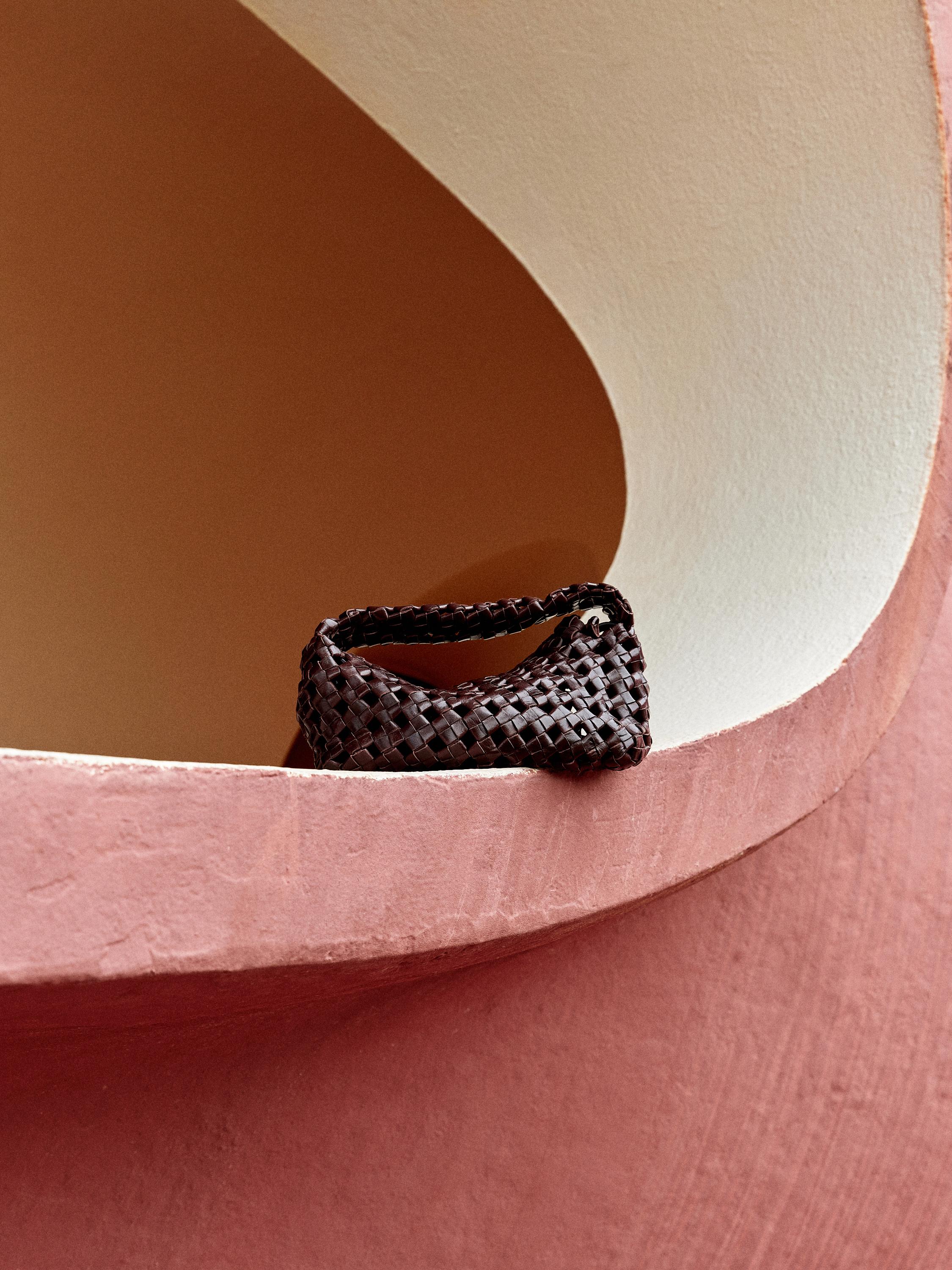 0693660470002-o6.jpg?ts=